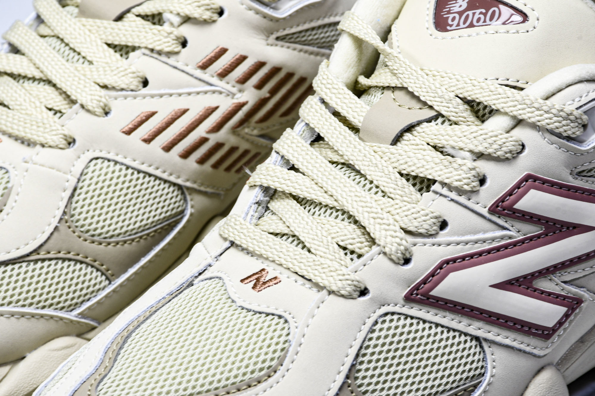 Joe Freshgoods x New Balance NB9060 联名款 复古休闲运动慢跑鞋 U9