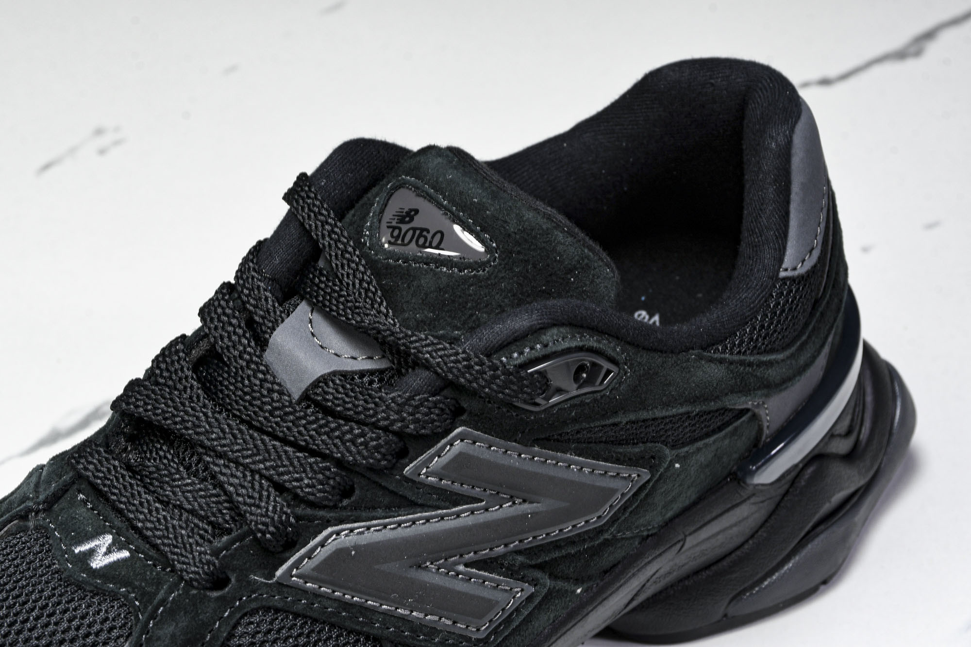Joe Freshgoods x New Balance NB9060 联名款 复古休闲运动慢跑鞋 U9