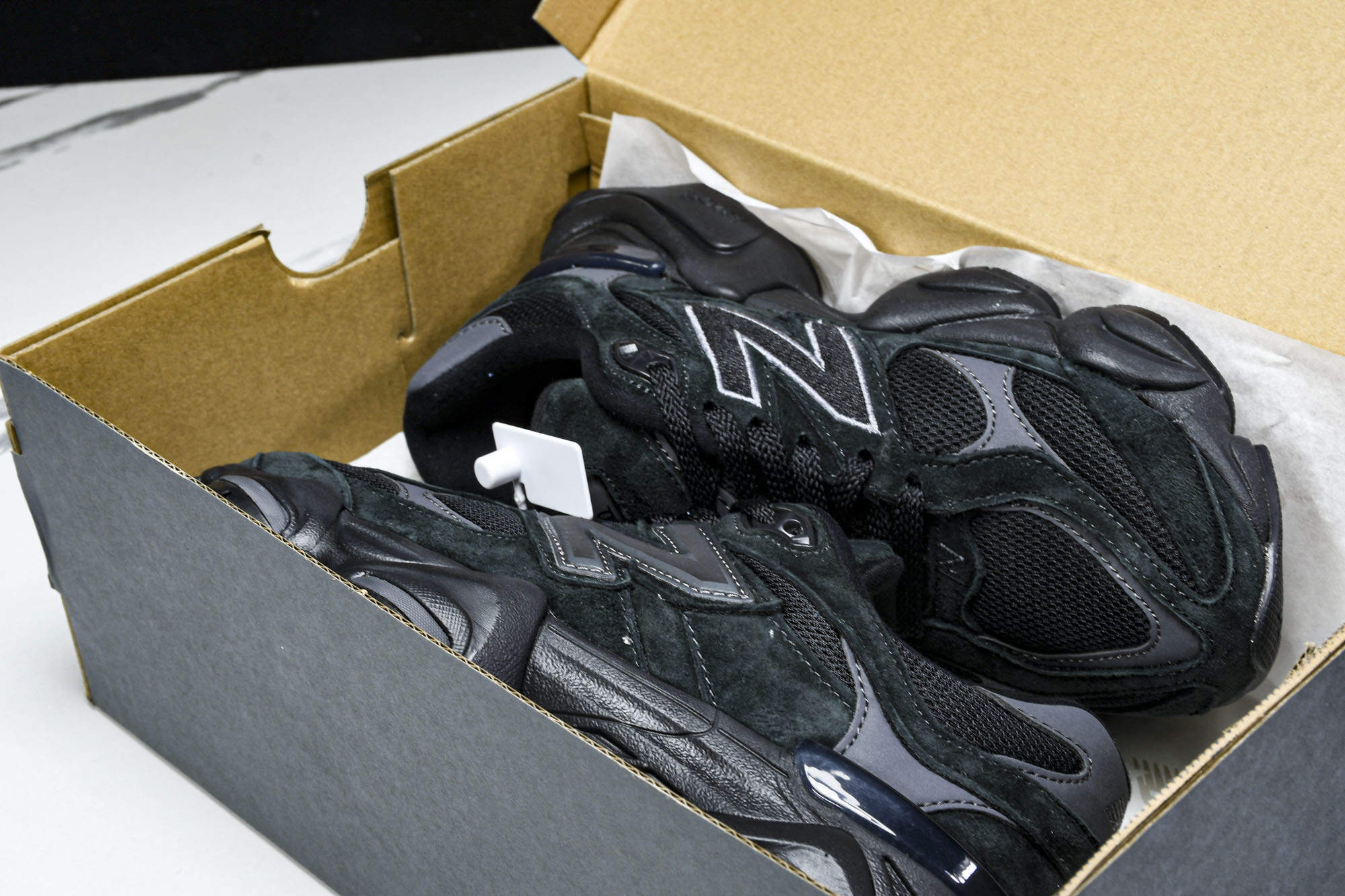 Joe Freshgoods x New Balance NB9060 联名款 复古休闲运动慢跑鞋 U9