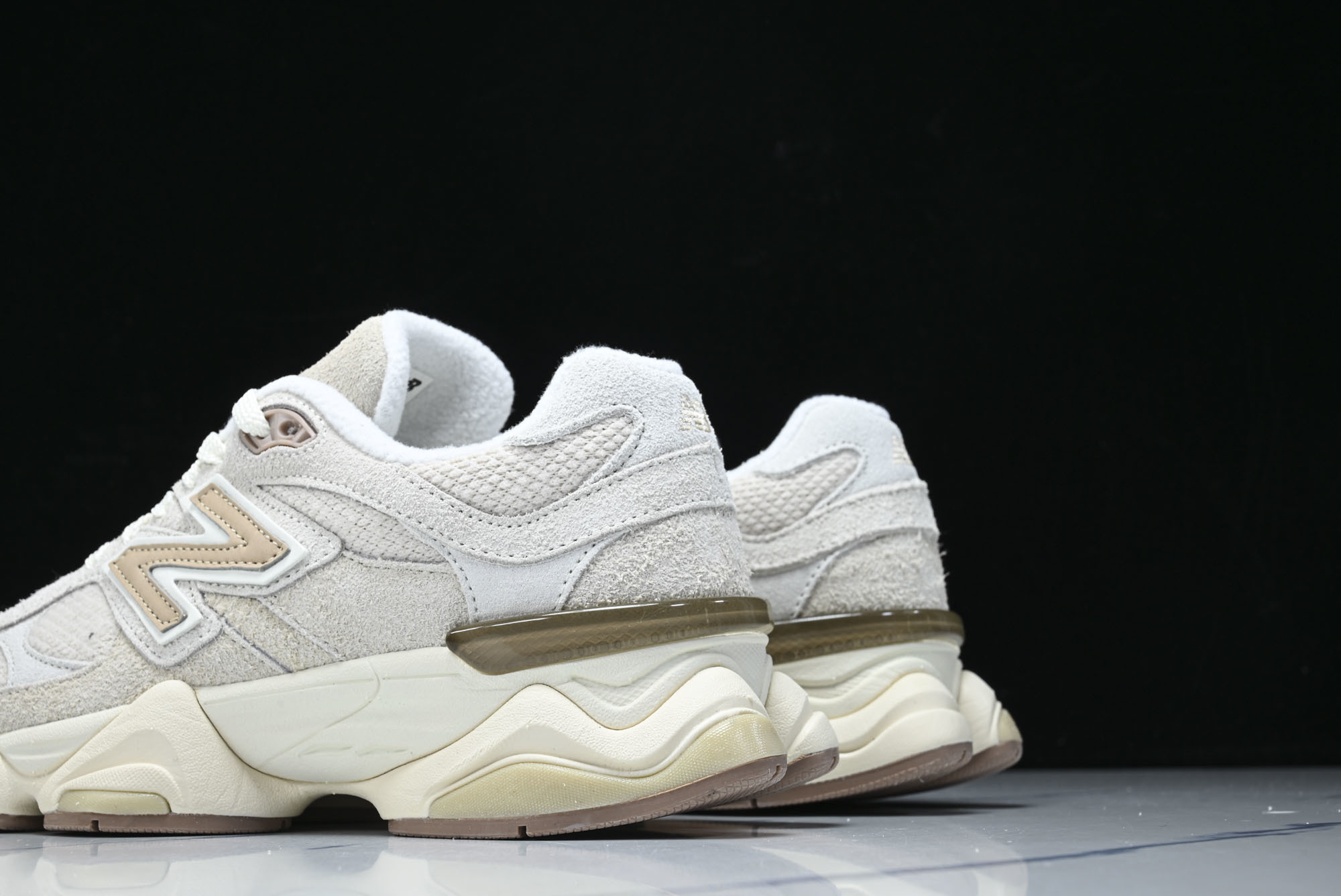 New Balance NB9060 复古休闲运动慢跑鞋 U9060CCB #YZ010#鞋款灵感源自设