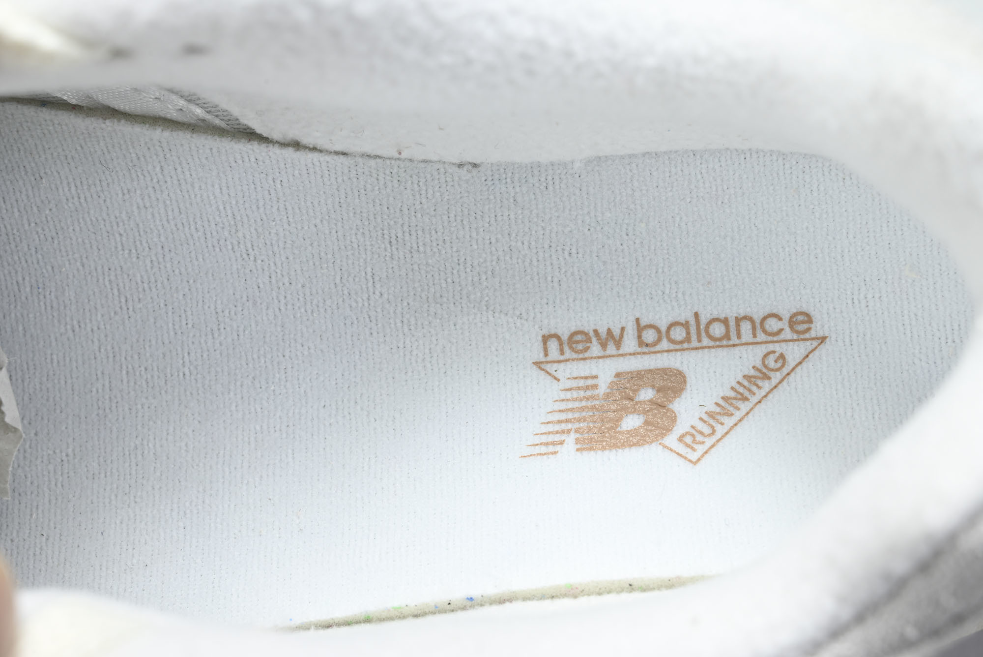 New Balance NB9060 复古休闲运动慢跑鞋 U9060CCB #YZ010#鞋款灵感源自设