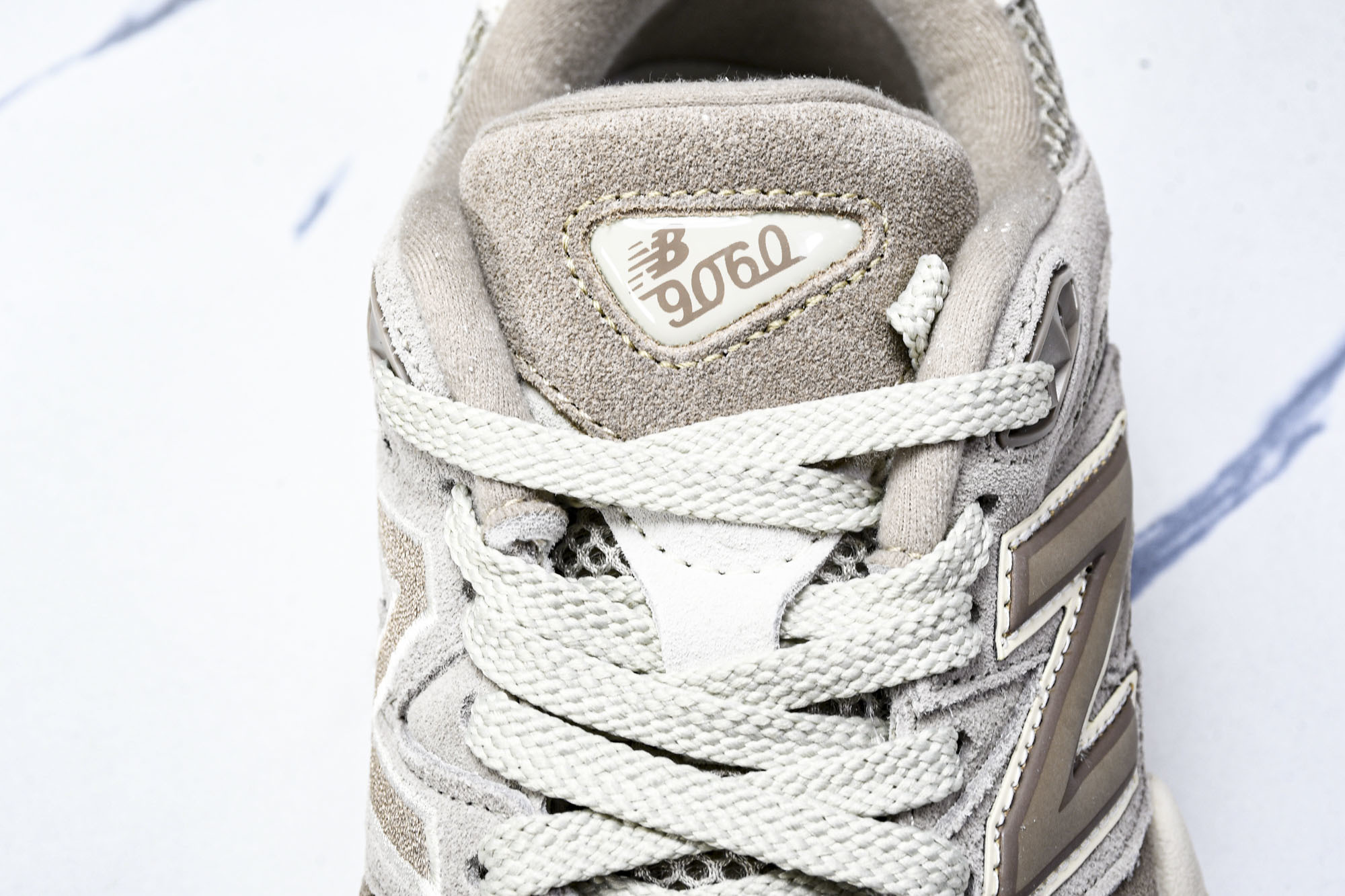 New Balance NB9060 联名款 复古休闲运动慢跑鞋 U9O6OERC #YZ010#鞋款灵