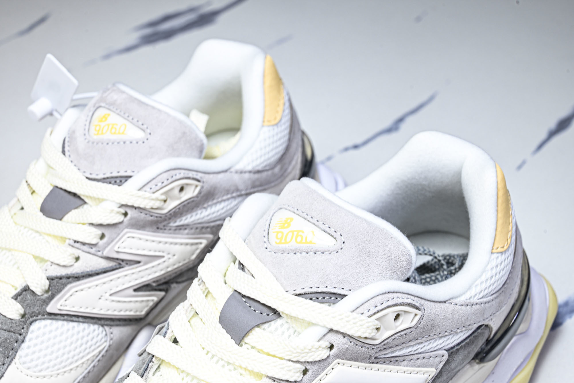 New Balance NB9060 联名款 复古休闲运动慢跑鞋 U9060AUB #YZ010#鞋款灵