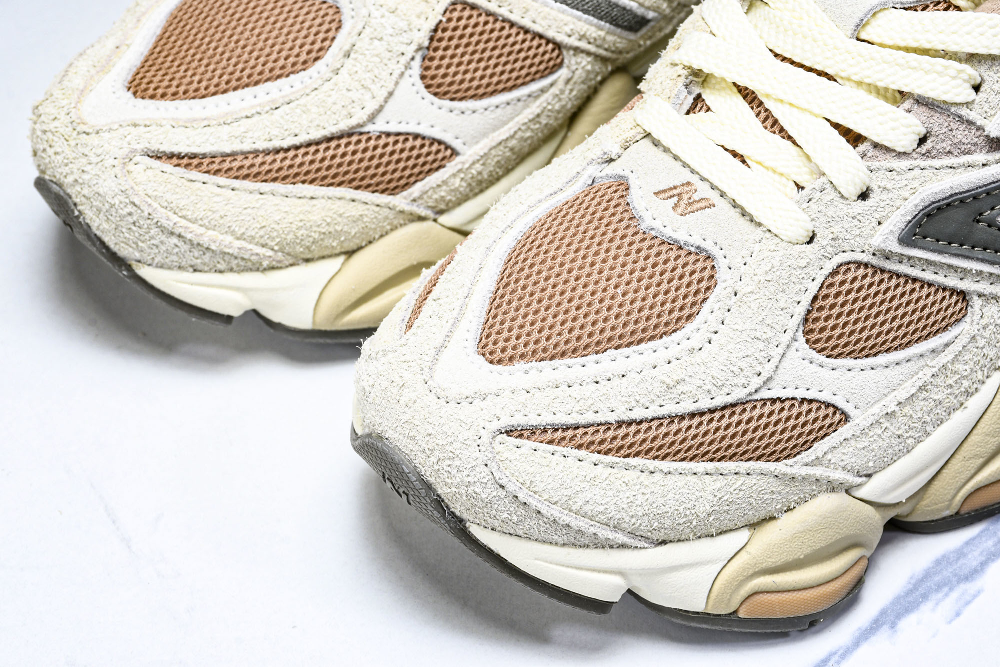 New Balance NB9060 联名款 复古休闲运动慢跑鞋 U9060CWF #YZ010#鞋款灵