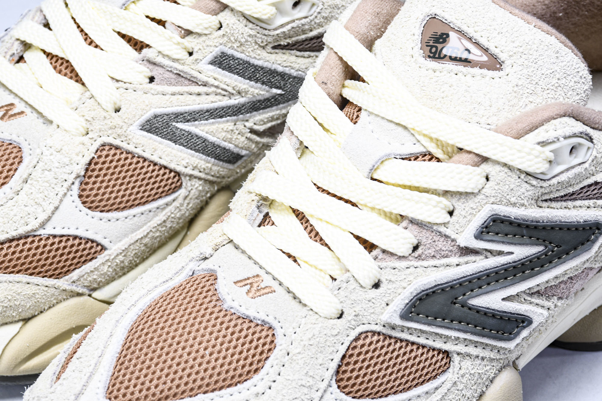 New Balance NB9060 联名款 复古休闲运动慢跑鞋 U9060CWF #YZ010#鞋款灵
