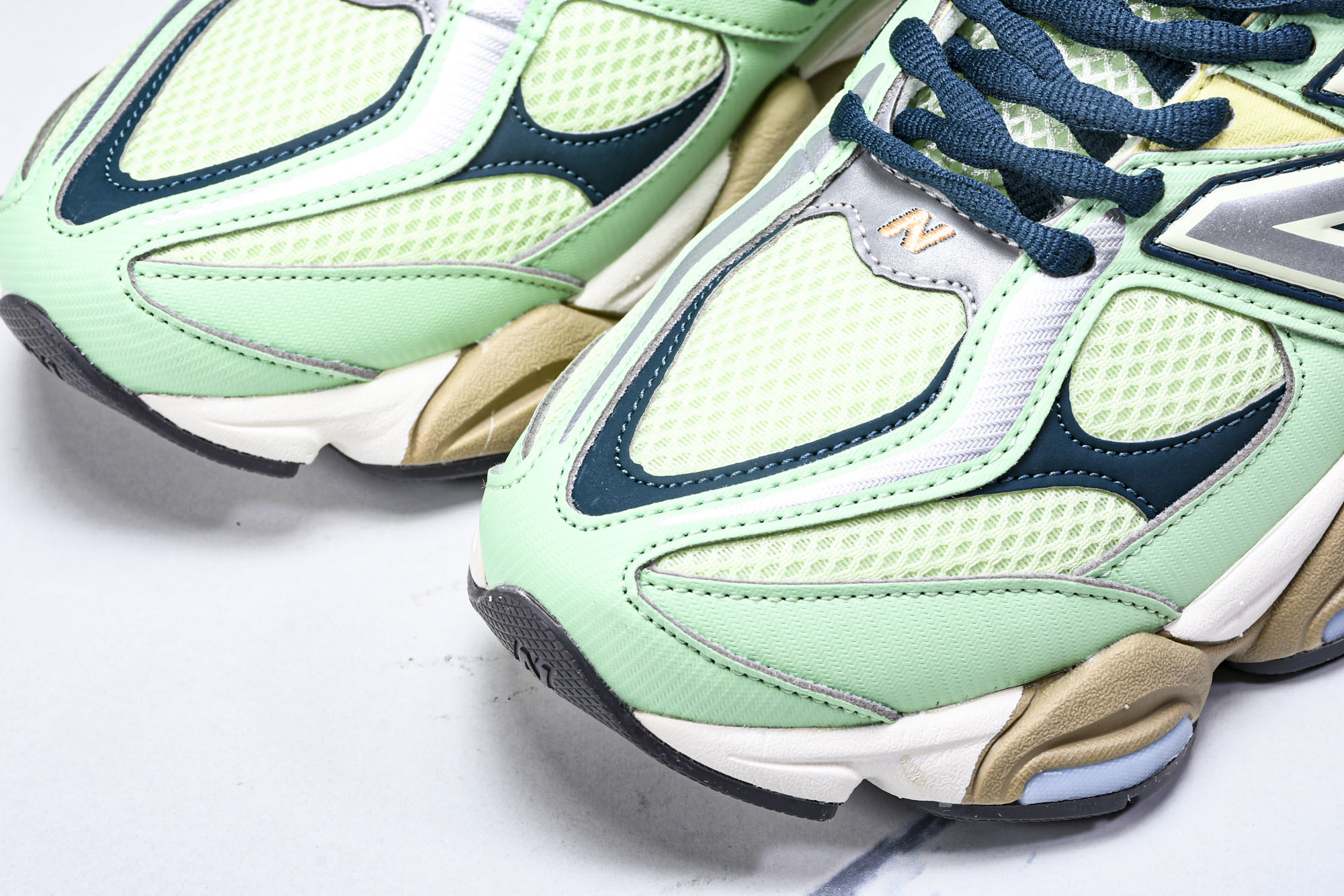 New Balance NB9060 联名款 复古休闲运动慢跑鞋 U9060TMA #YZ010#鞋款灵