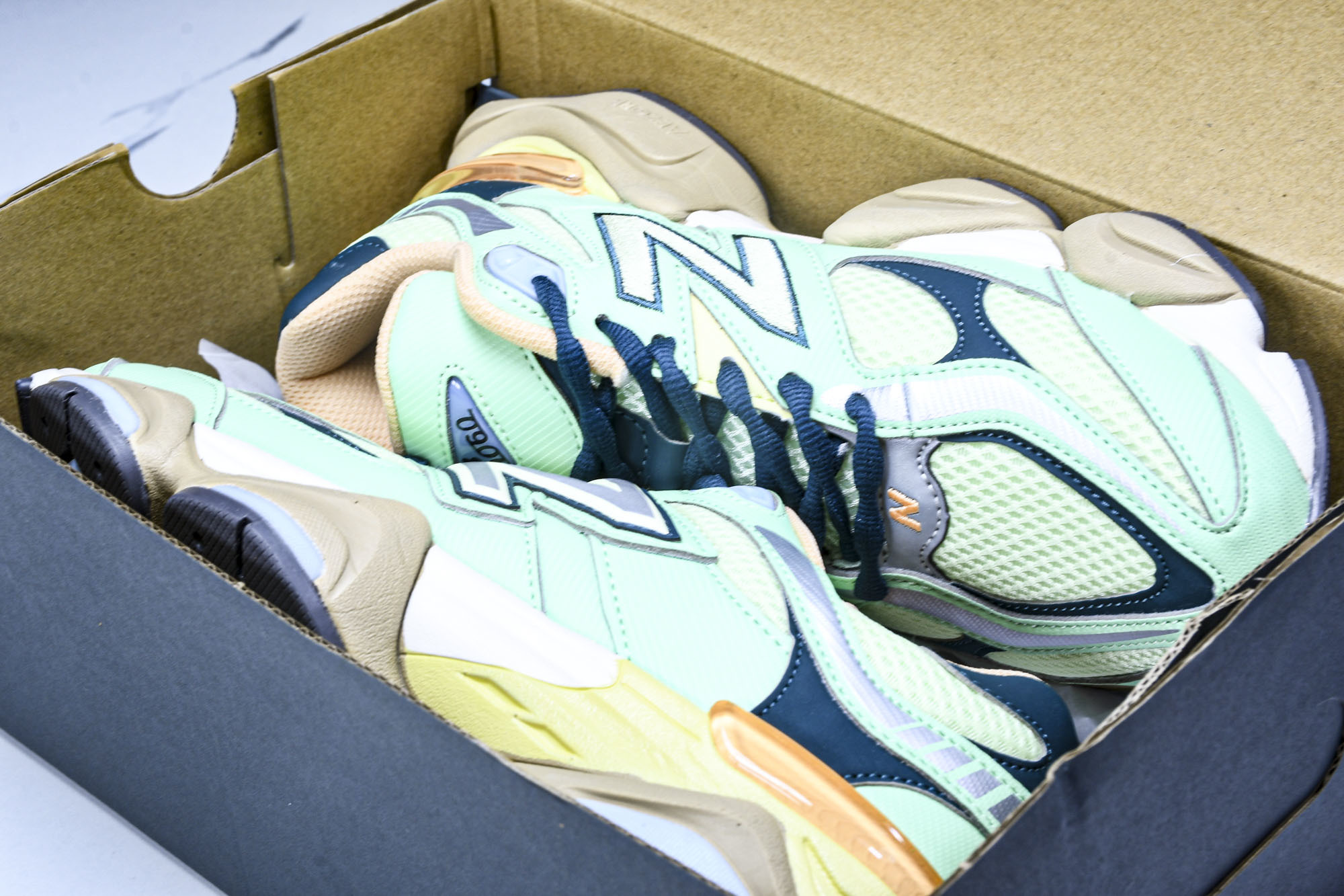 New Balance NB9060 联名款 复古休闲运动慢跑鞋 U9060TMA #YZ010#鞋款灵