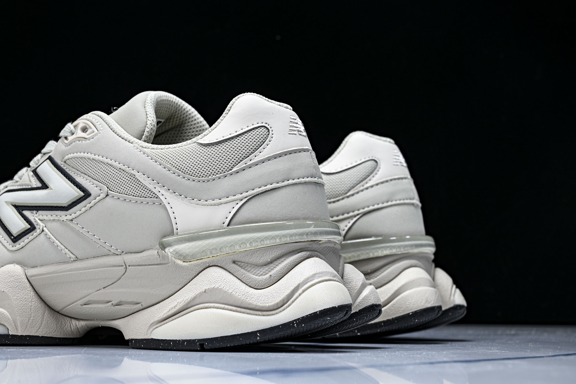 New Balance NB9060 联名款 复古休闲运动慢跑鞋 UT #YZ010#鞋款灵感源自设计师