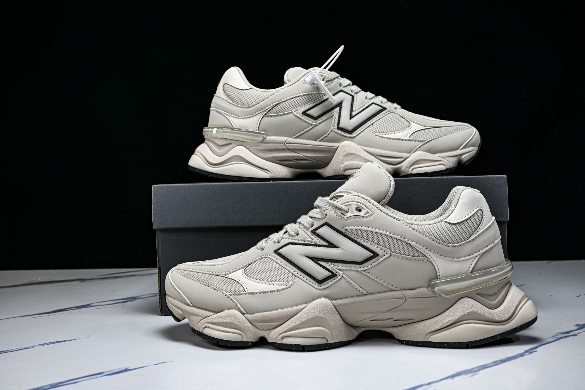 New Balance NB9060 联名款 复古休闲运动慢跑鞋 UT #YZ010#鞋款灵感源自设计师