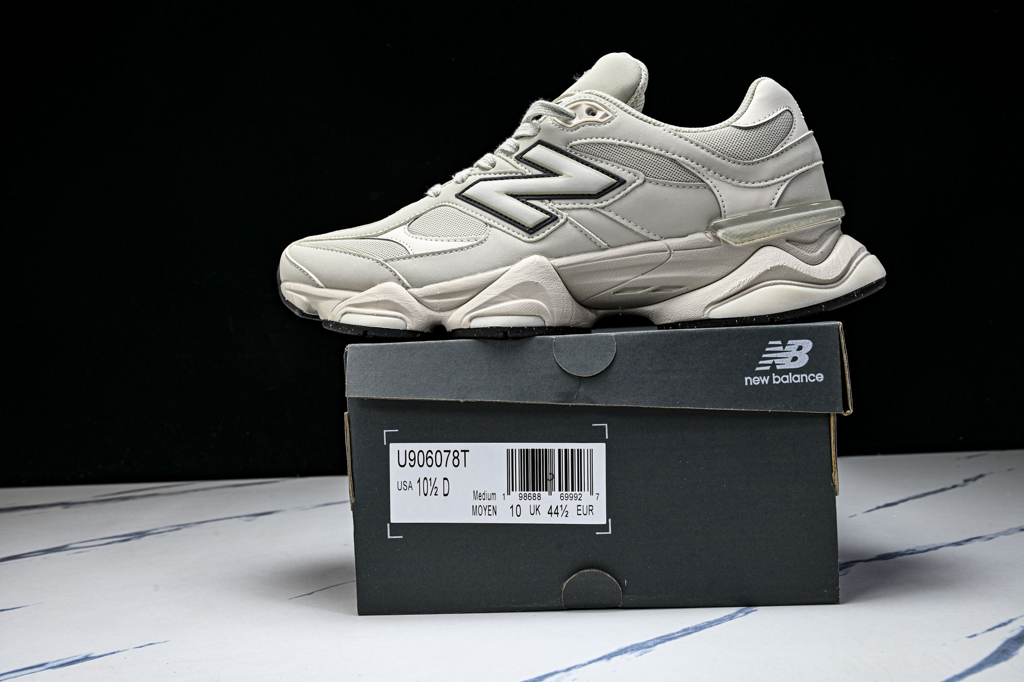 New Balance NB9060 联名款 复古休闲运动慢跑鞋 UT #YZ010#鞋款灵感源自设计师