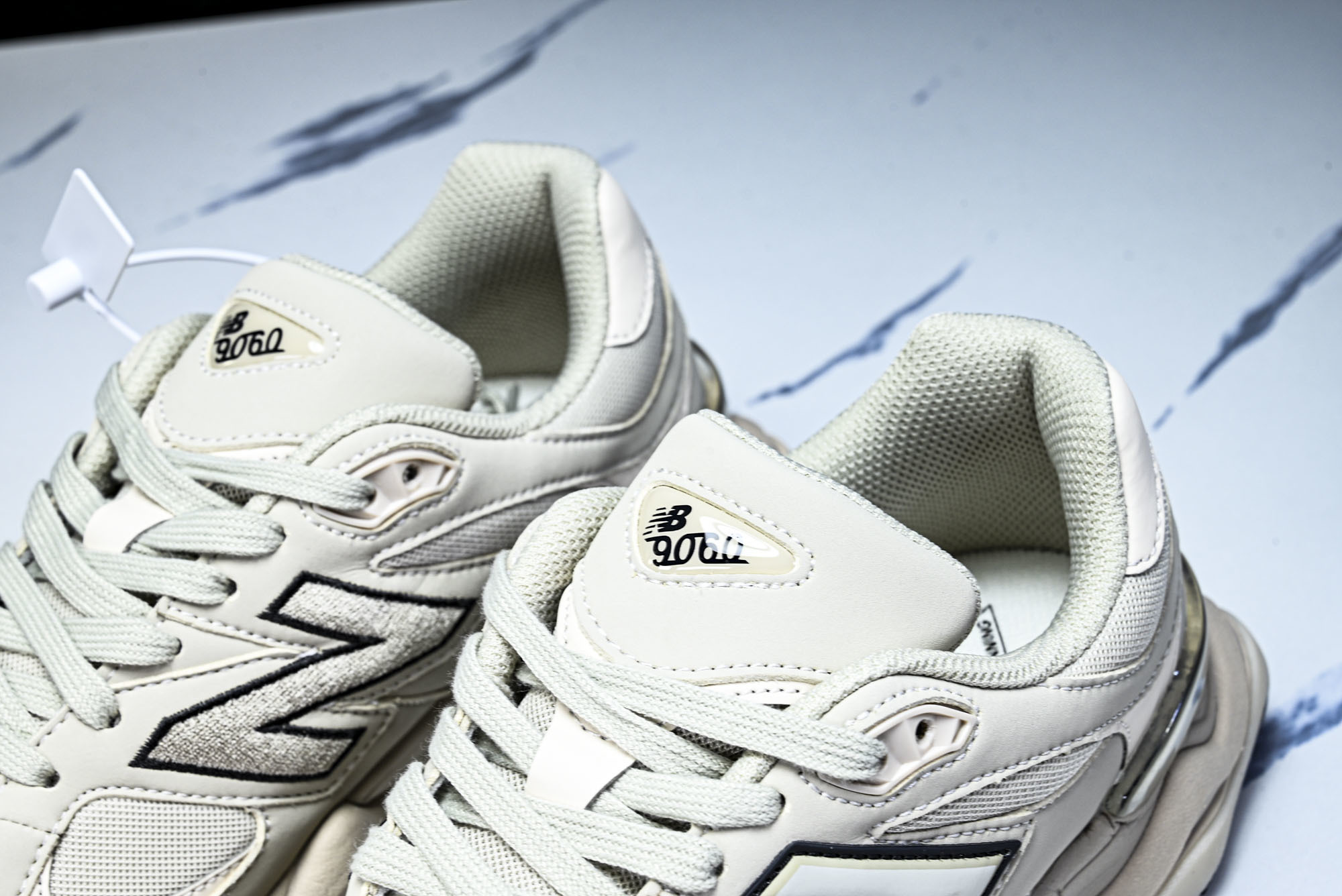 New Balance NB9060 联名款 复古休闲运动慢跑鞋 UT(2) #YZ010#鞋款灵感源自