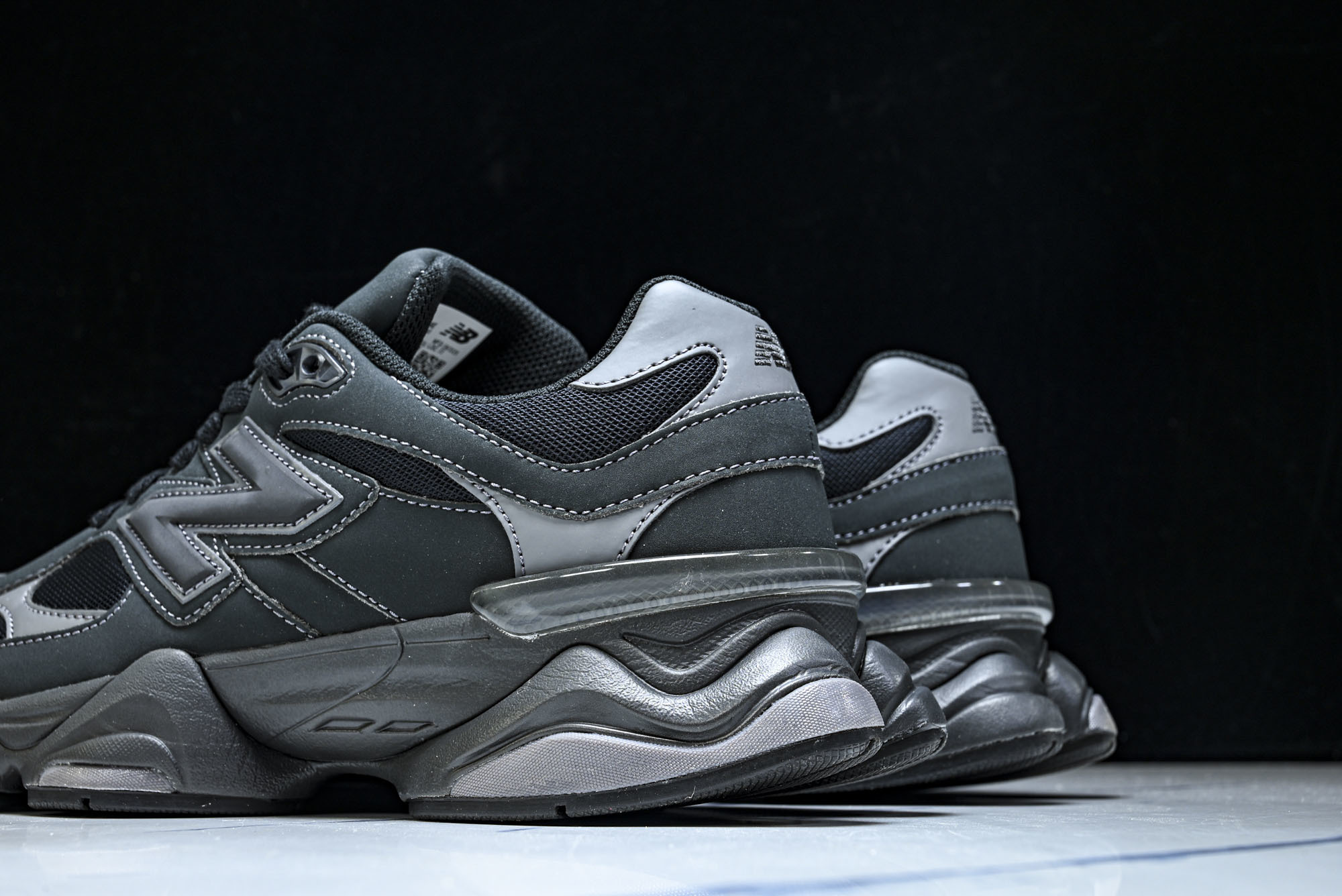 New Balance NB9060 联名款 复古休闲运动慢跑鞋 UE #YZ010#鞋款灵感源自设计师