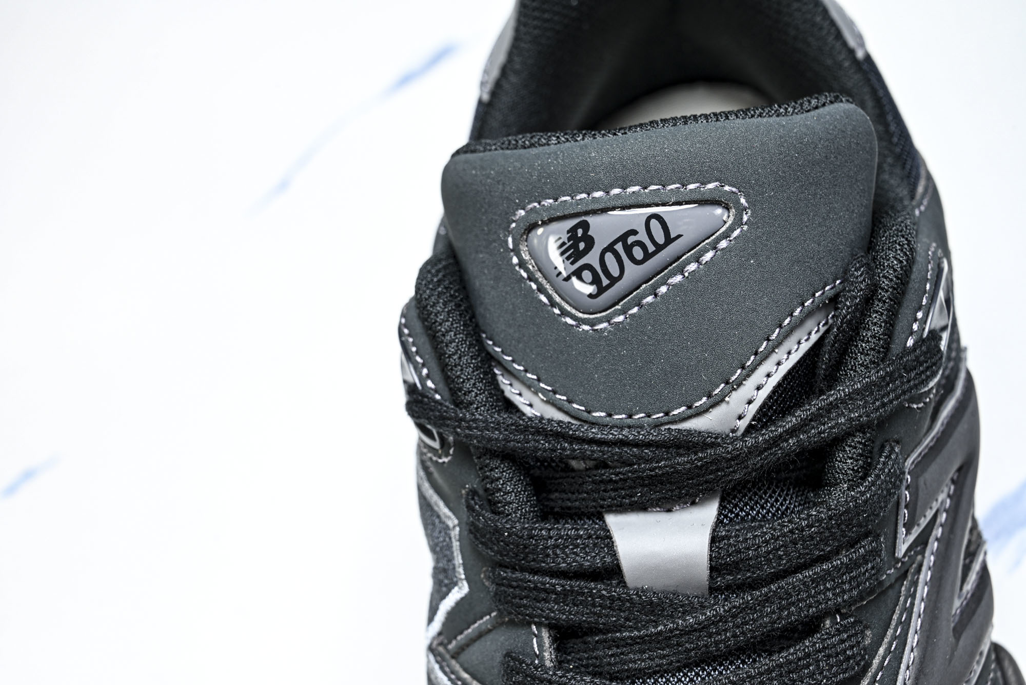 New Balance NB9060 联名款 复古休闲运动慢跑鞋 UE #YZ010#鞋款灵感源自设计师