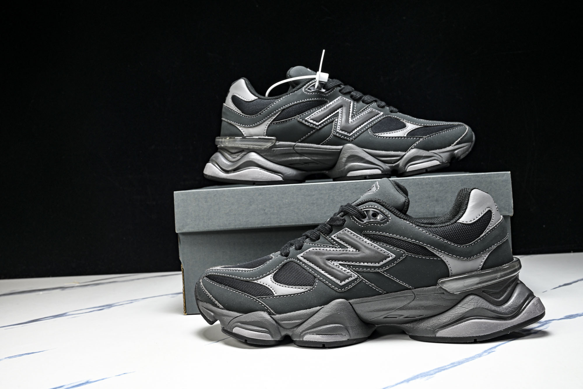 New Balance NB9060 联名款 复古休闲运动慢跑鞋 UE #YZ010#鞋款灵感源自设计师
