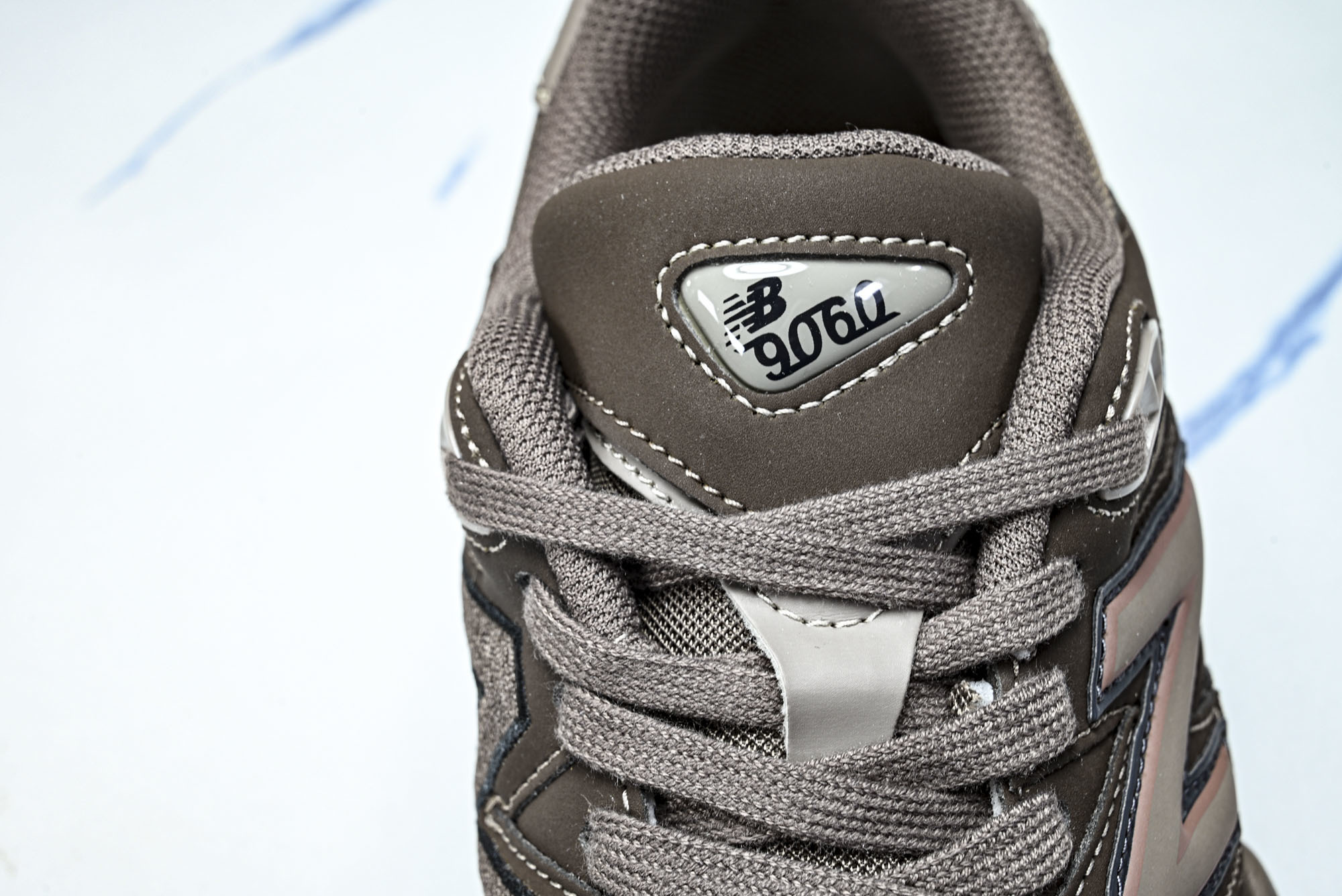 New Balance NB9060 联名款 复古休闲运动慢跑鞋 U #YZ010#鞋款灵感源自设计师本