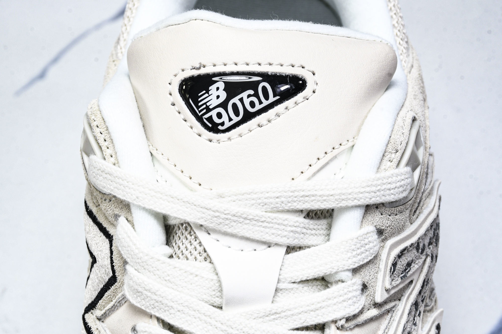 New Balance NB9060 联名款 复古休闲运动慢跑鞋 黑白色U9060ASP #YZ010#