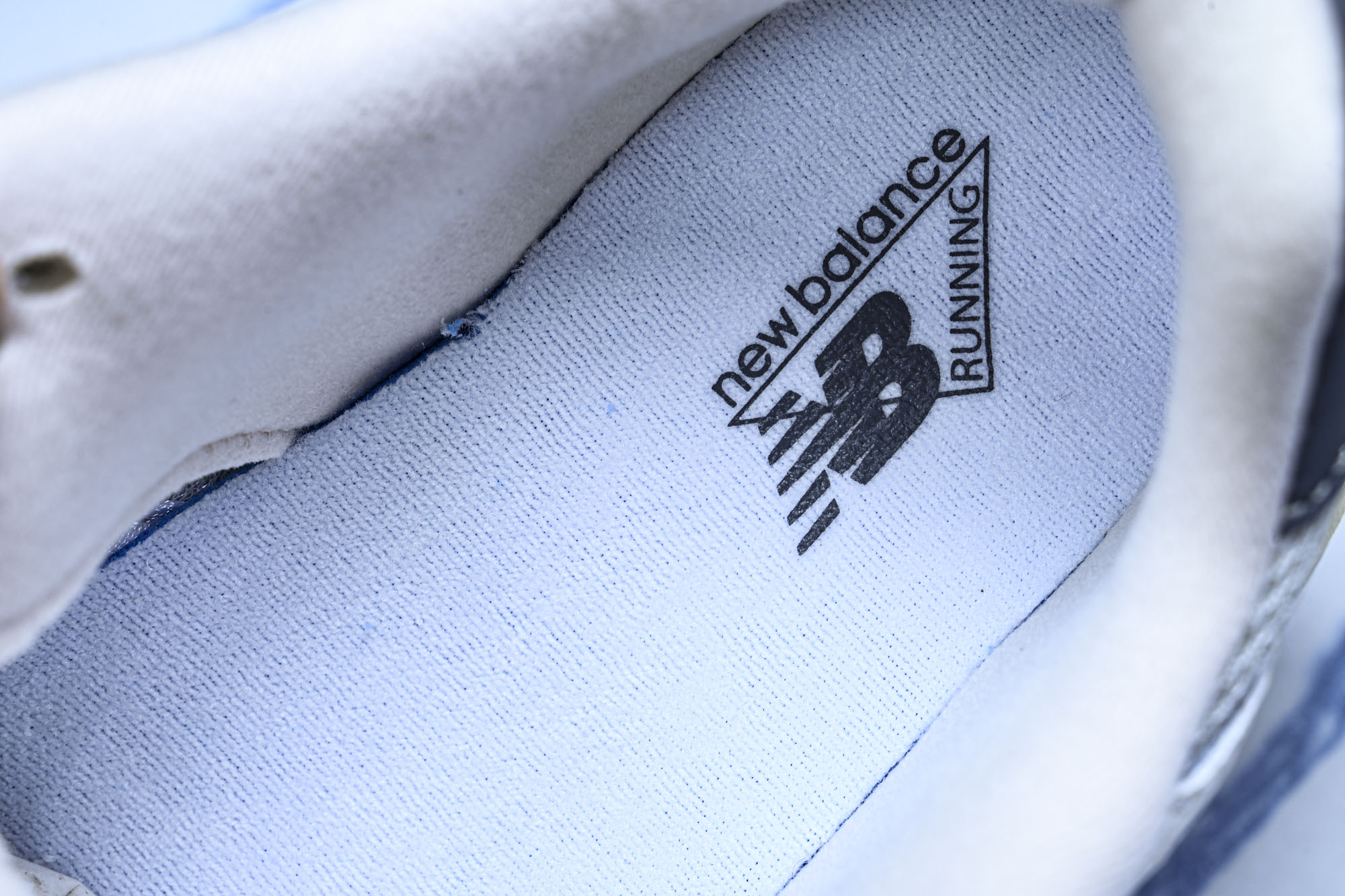 New Balance NB9060 联名款 复古休闲运动慢跑鞋U9060AGA #YZ010#鞋款灵感