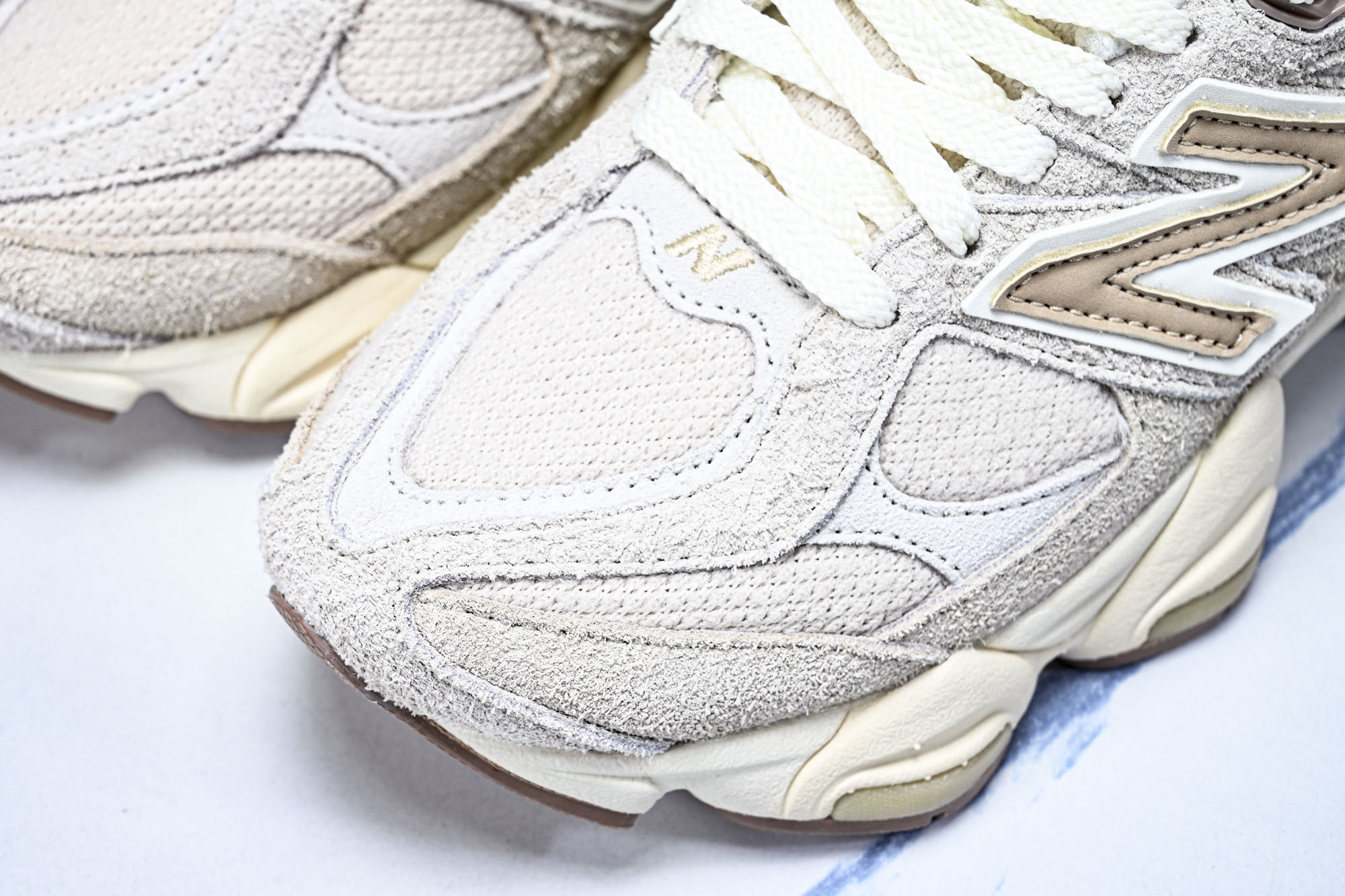 New Balance NB9060 联名款 复古休闲运动慢跑鞋U9060CCB #YZ010#鞋款灵感