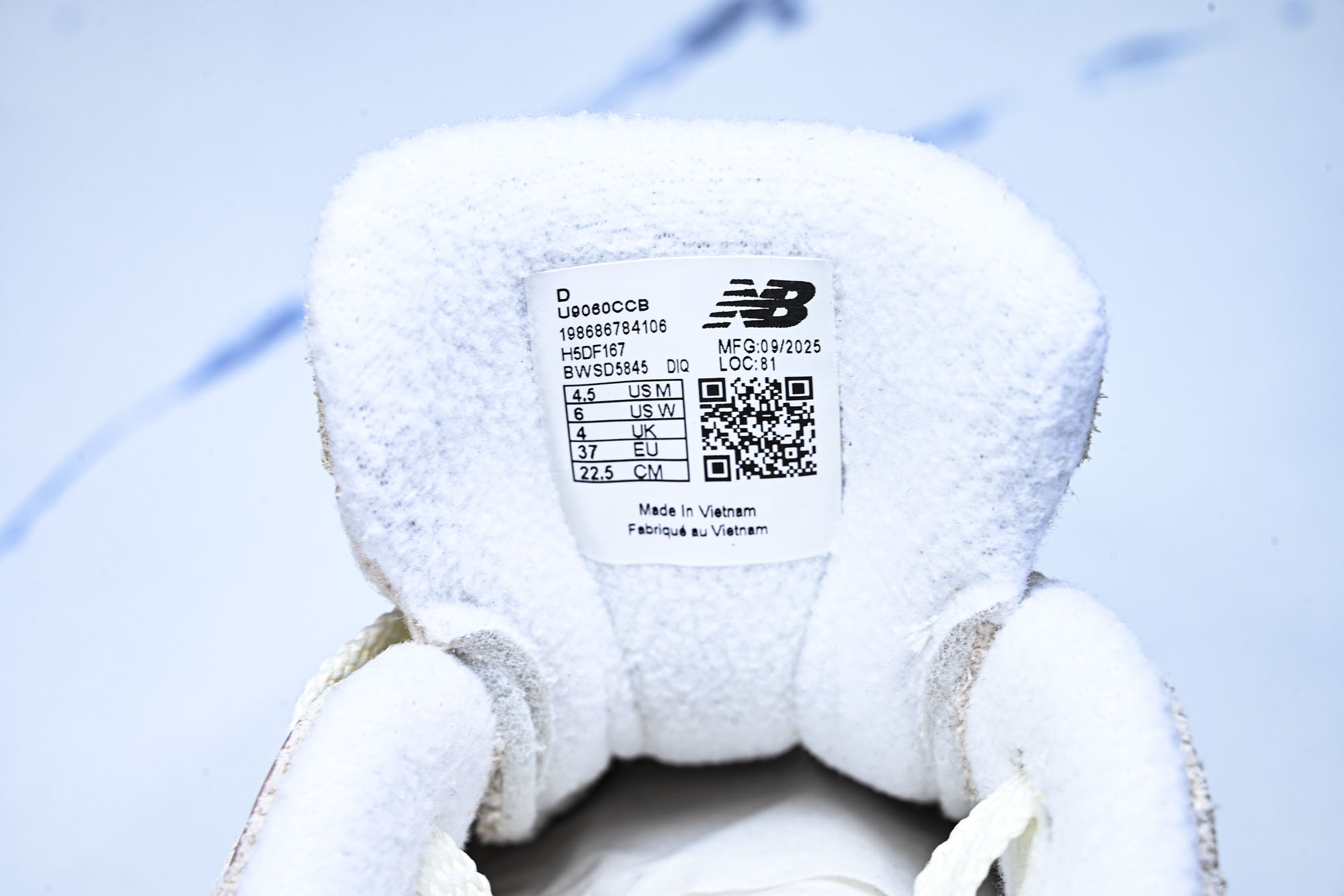New Balance NB9060 联名款 复古休闲运动慢跑鞋U9060CCB #YZ010#鞋款灵感