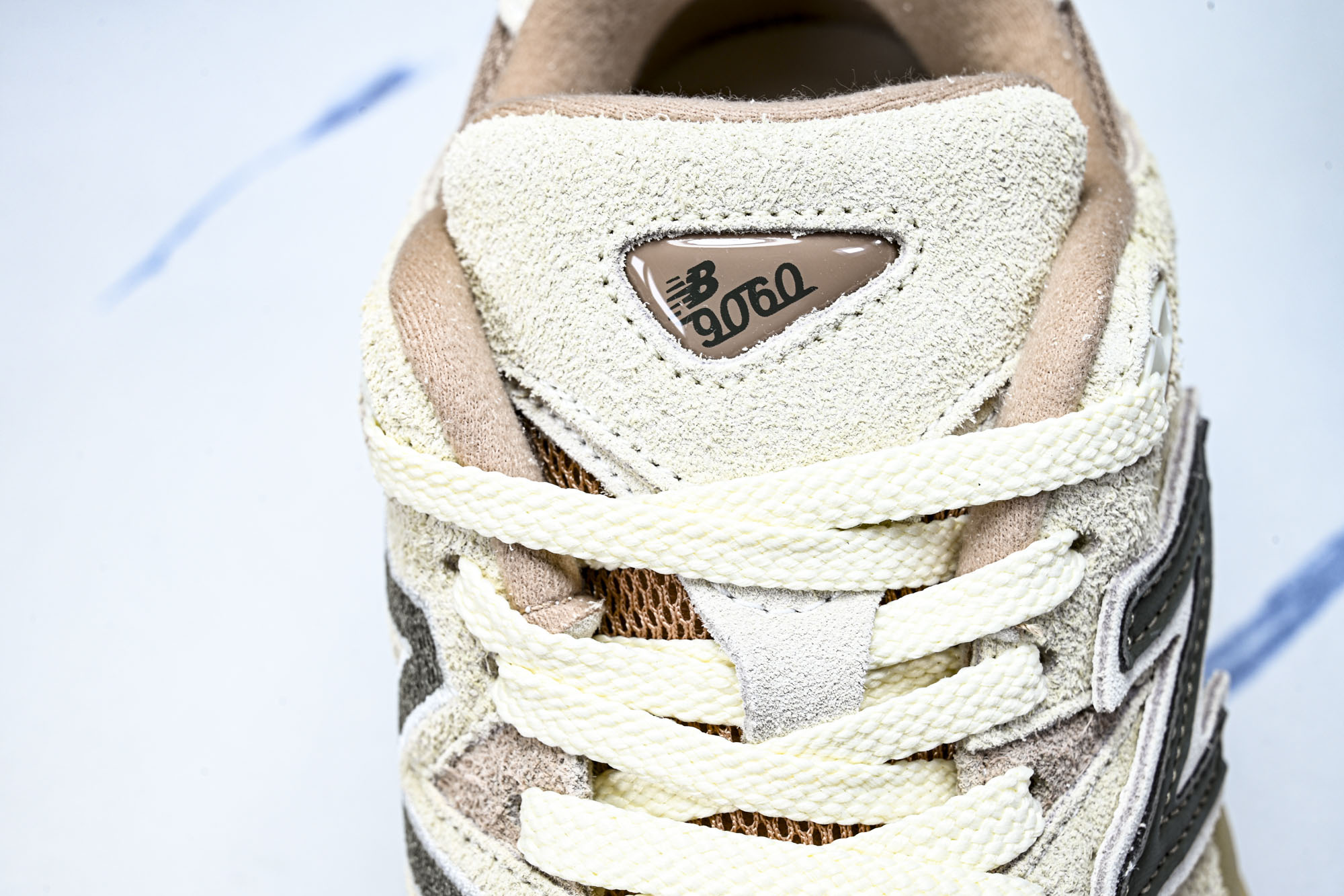 New Balance NB9060 联名款 复古休闲运动慢跑鞋U9060CWF #YZ010#鞋款灵感
