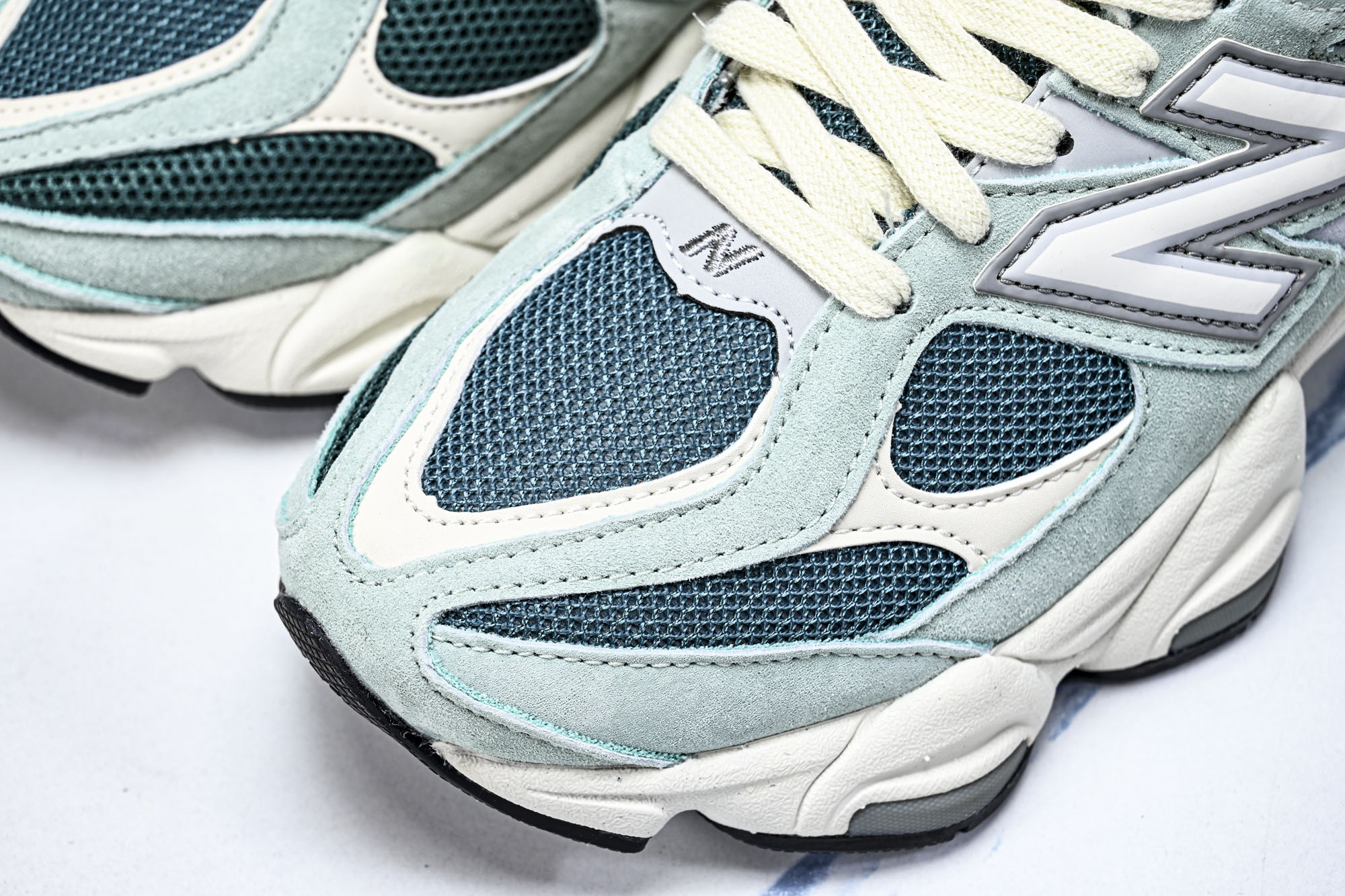 New Balance NB9060 联名款 复古休闲运动慢跑鞋U9060FG #YZ010#鞋款灵感源