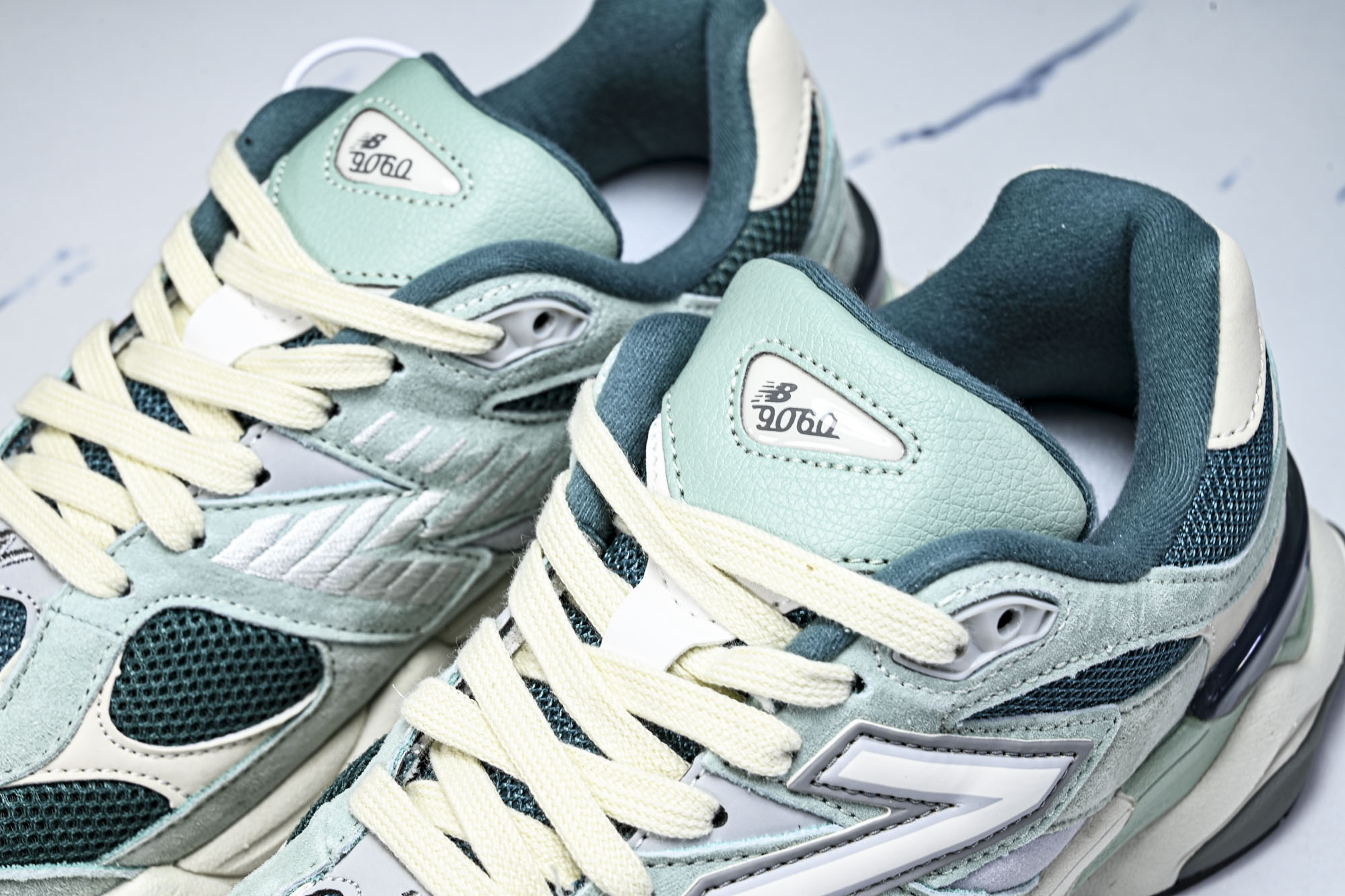 New Balance NB9060 联名款 复古休闲运动慢跑鞋U9060FG #YZ010#鞋款灵感源