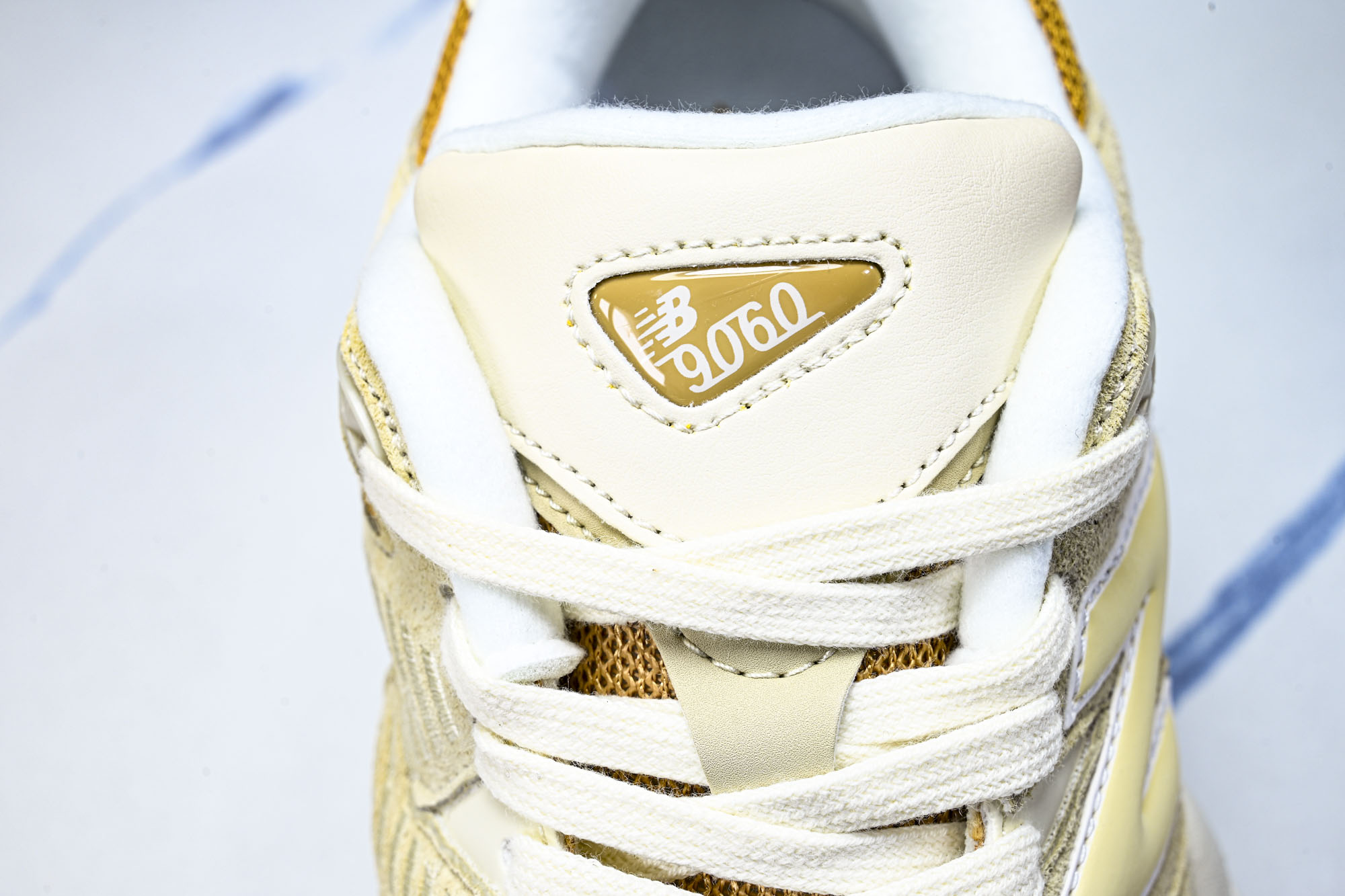 New Balance NB9060 联名款 复古休闲运动慢跑鞋U9060FW #YZ010#鞋款灵感源