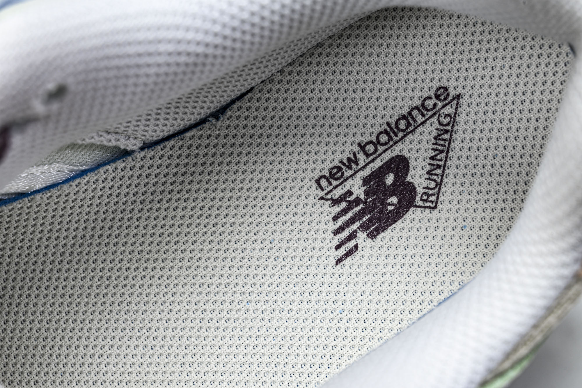 New Balance NB9060 联名款 复古休闲运动慢跑鞋U9060GCA #YZ010#鞋款灵感