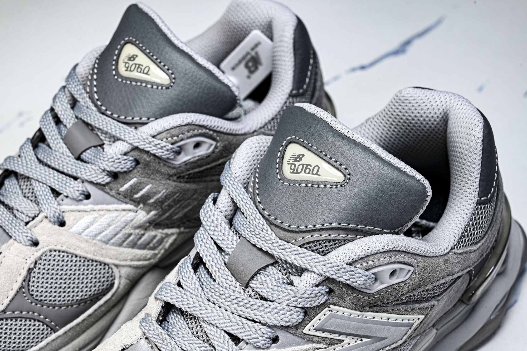 New Balance NB9060 联名款 复古休闲运动慢跑鞋U9060GG #YZ010#鞋款灵感源