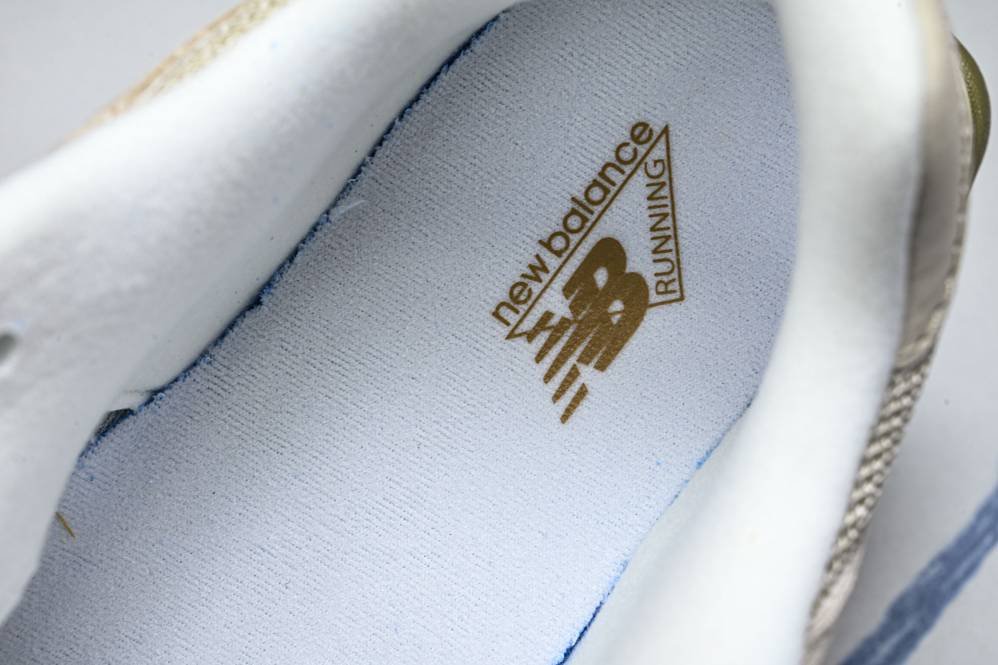New Balance NB9060 联名款 复古休闲运动慢跑鞋U9060JBC #YZ010#鞋款灵感