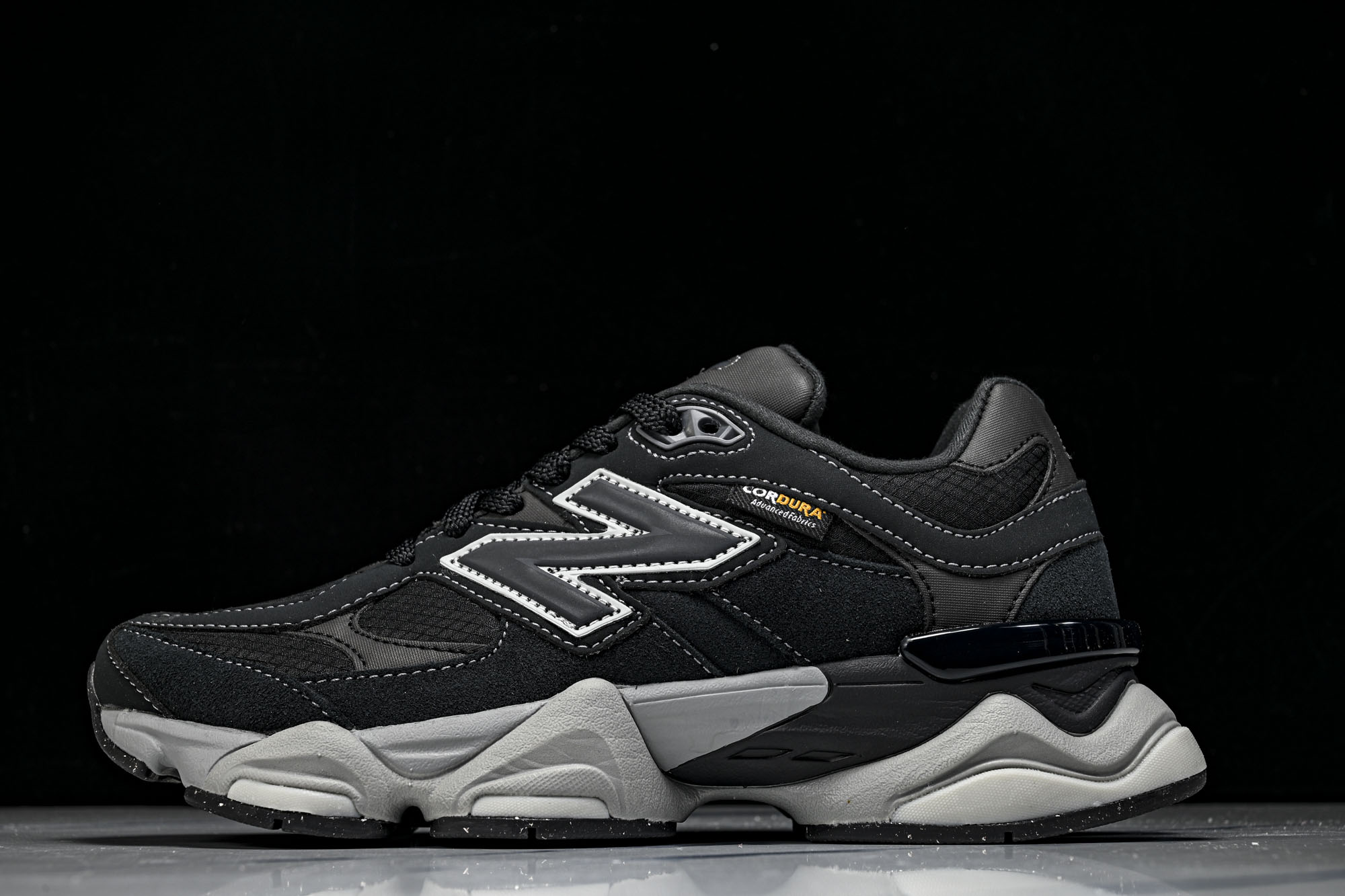 New Balance NB9060 联名款 复古休闲运动慢跑鞋U9060ORA #YZ010#鞋款灵感