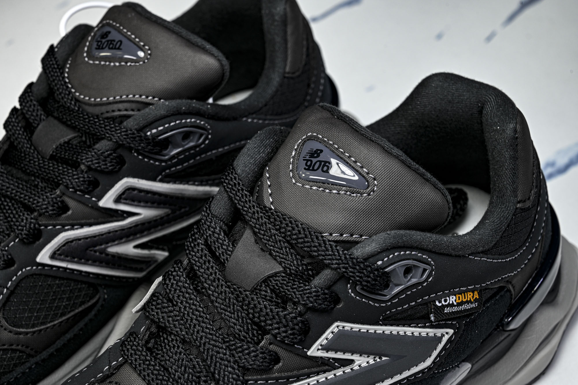 New Balance NB9060 联名款 复古休闲运动慢跑鞋U9060ORA #YZ010#鞋款灵感