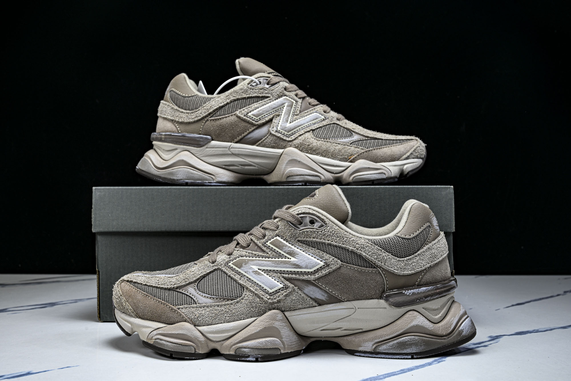 New Balance NB9060 联名款 复古休闲运动慢跑鞋U9060。B #YZ010#鞋款灵感源