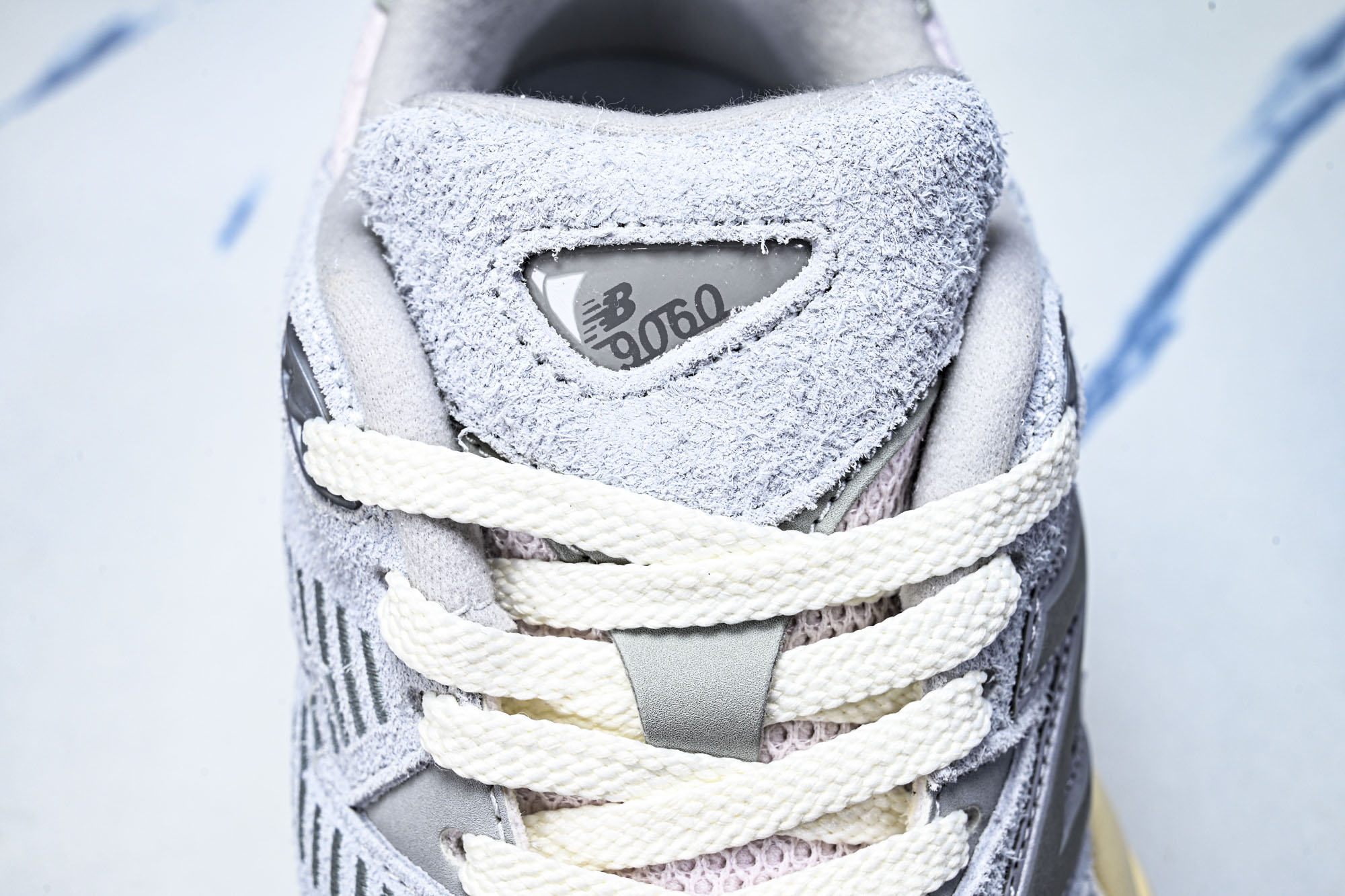 New Balance NB9060 联名款 复古休闲运动慢跑鞋U9060SFB #YZ010#鞋款灵感
