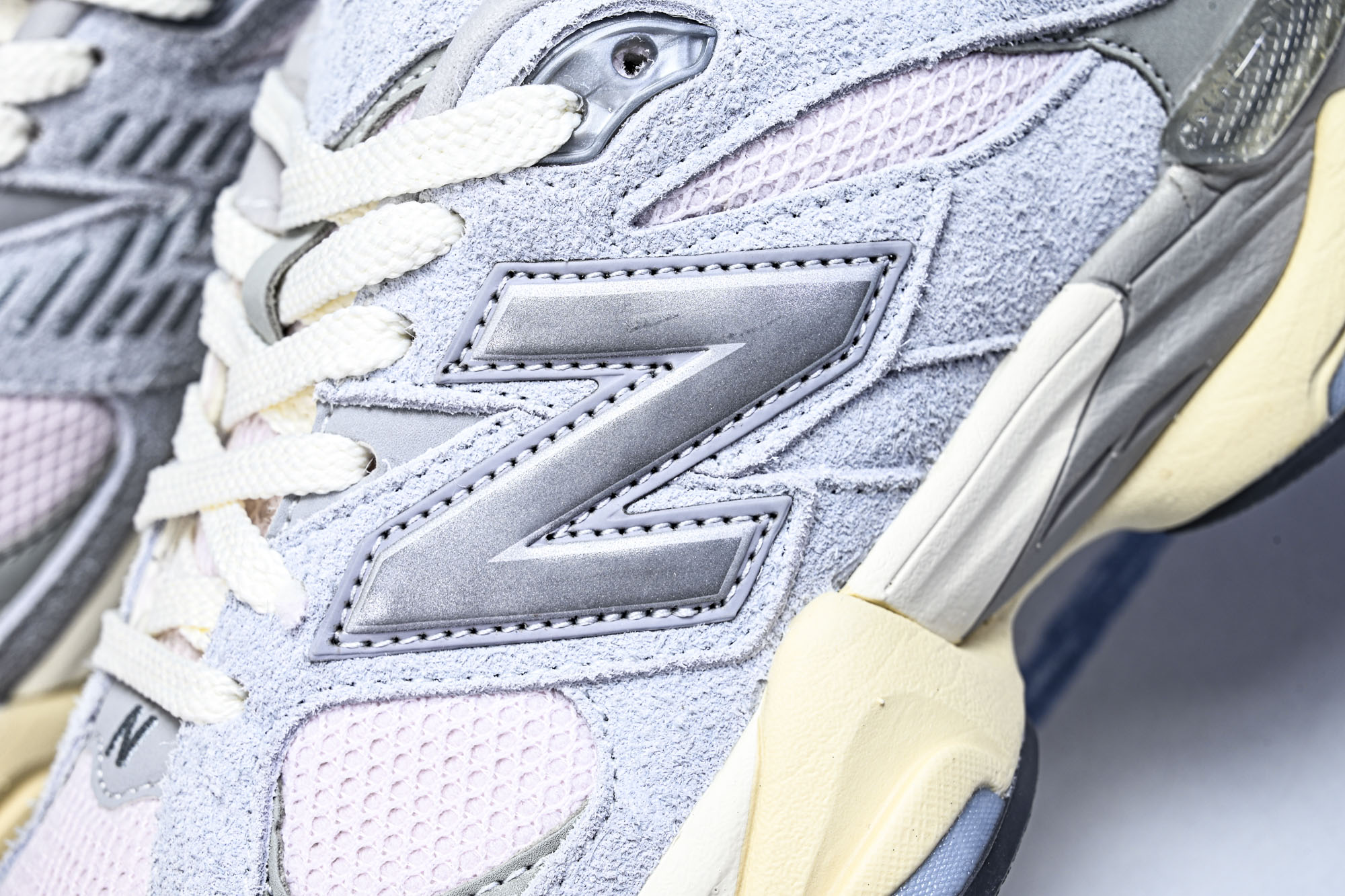 New Balance NB9060 联名款 复古休闲运动慢跑鞋U9060SFB #YZ010#鞋款灵感