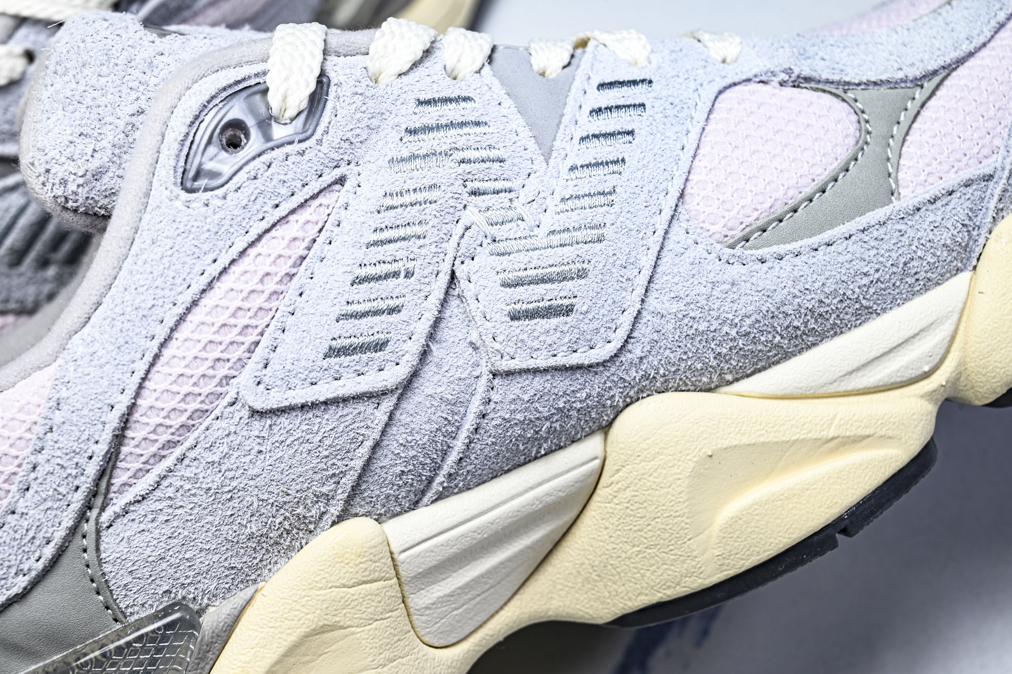 New Balance NB9060 联名款 复古休闲运动慢跑鞋U9060SFB #YZ010#鞋款灵感