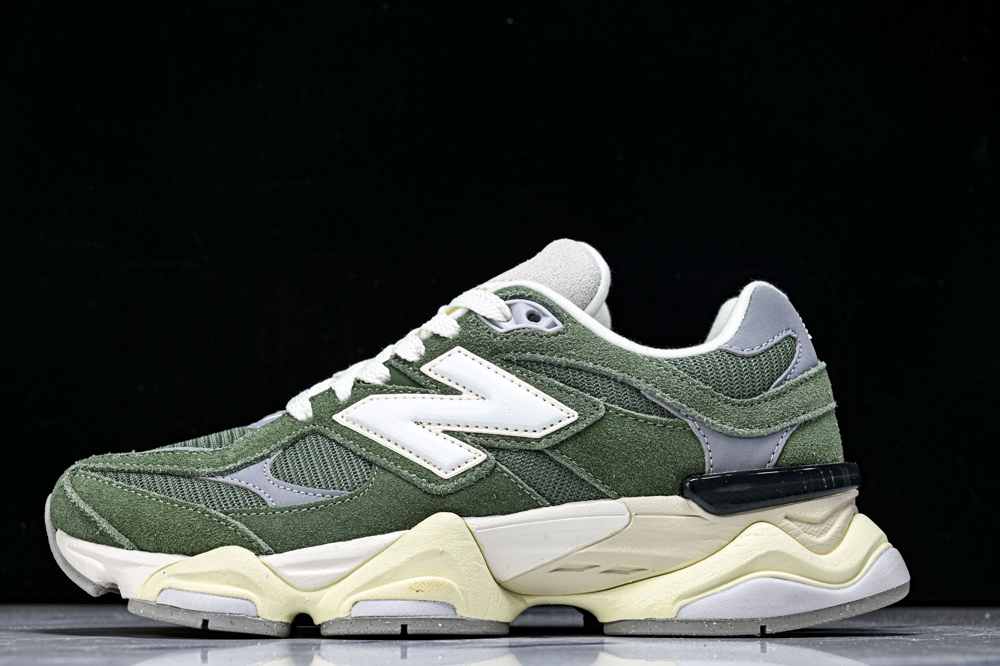 New Balance NB9060 联名款 复古休闲运动慢跑鞋U9060VNG #YZ010#鞋款灵感