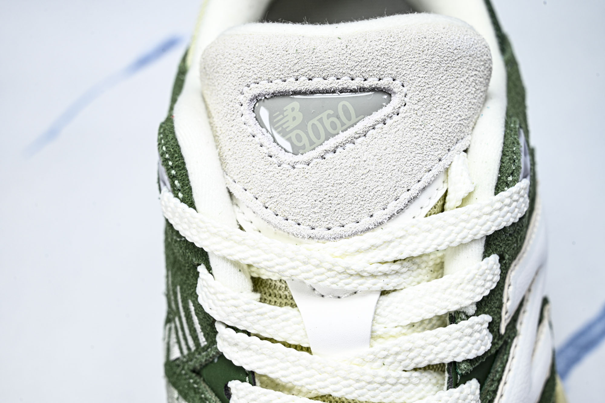 New Balance NB9060 联名款 复古休闲运动慢跑鞋U9060VNG #YZ010#鞋款灵感