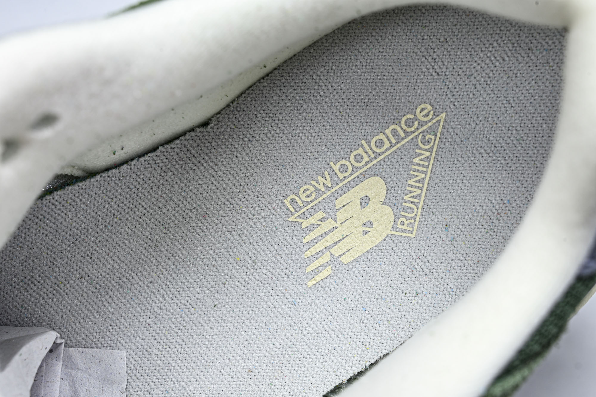 New Balance NB9060 联名款 复古休闲运动慢跑鞋U9060VNG #YZ010#鞋款灵感