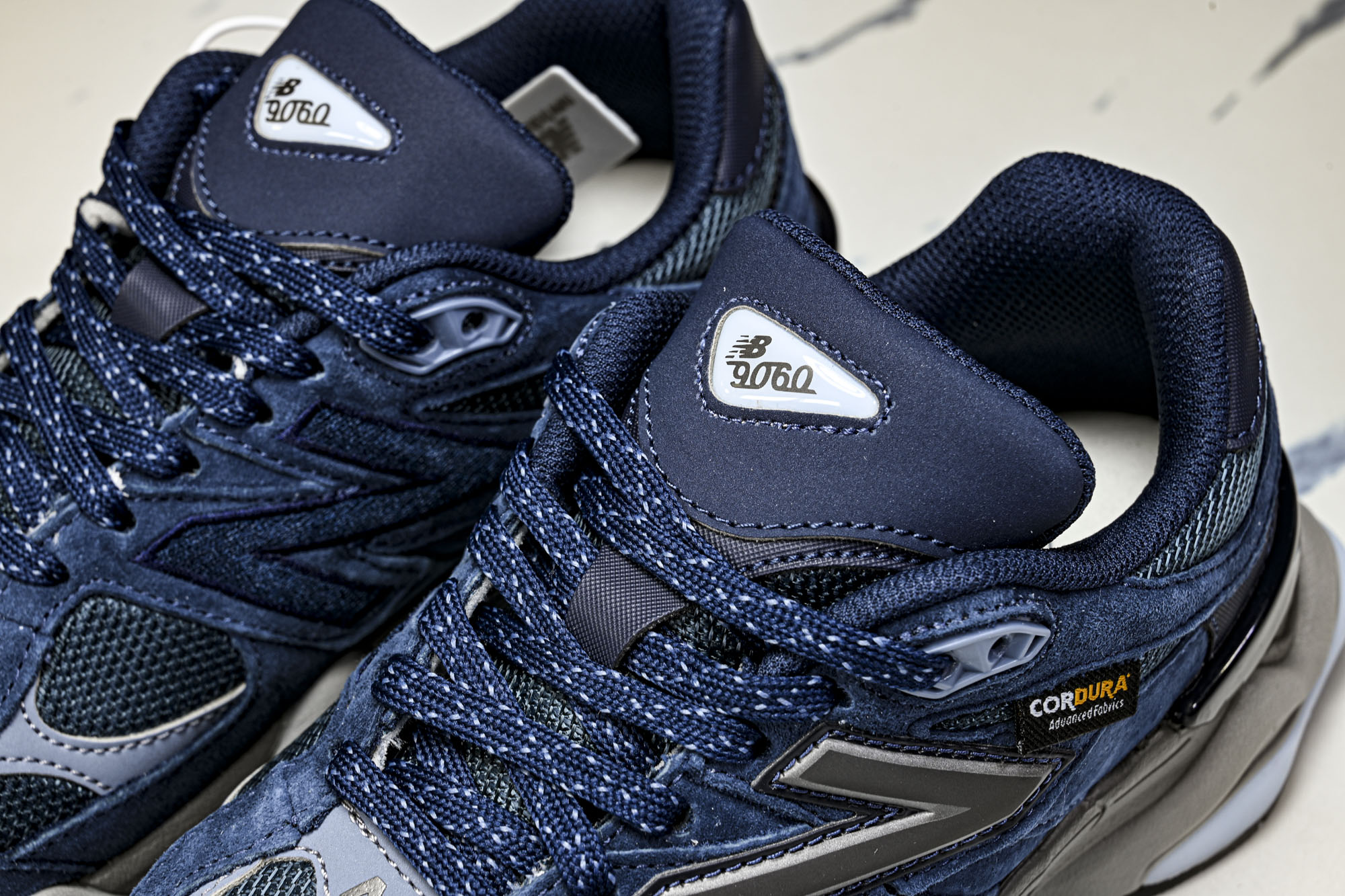 New Balance NB9060 联名款 复古休闲运动慢跑鞋UD #YZ010#鞋款灵感源自设计师本