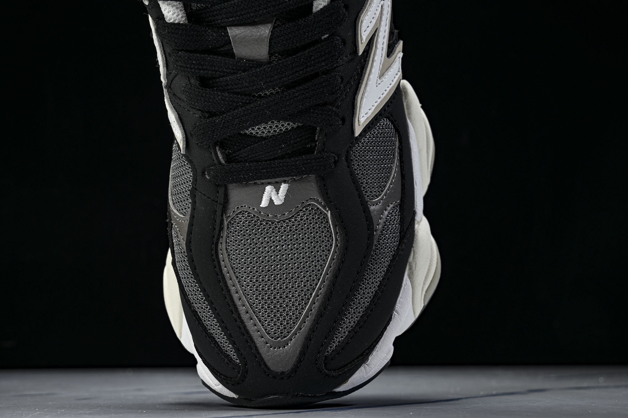 New Balance NB9060 联名款 复古休闲运动慢跑鞋U #YZ010#鞋款灵感源自设计师本人