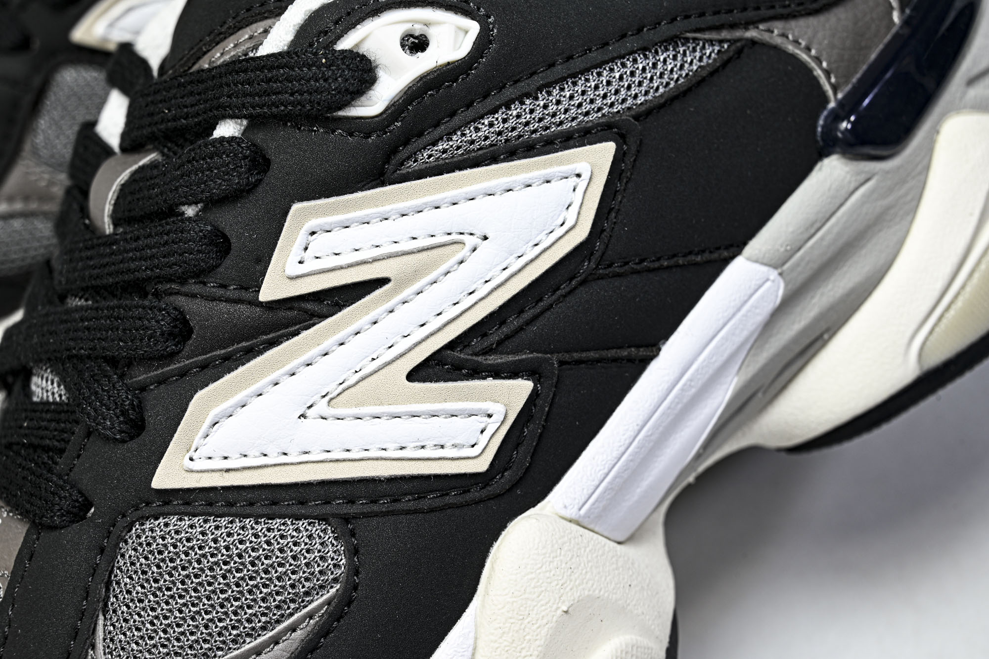New Balance NB9060 联名款 复古休闲运动慢跑鞋U #YZ010#鞋款灵感源自设计师本人