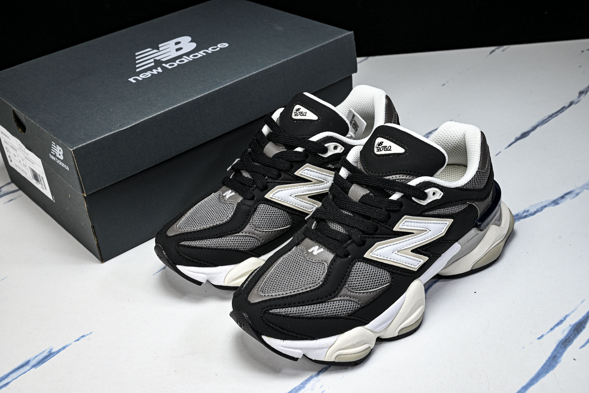 New Balance NB9060 联名款 复古休闲运动慢跑鞋U #YZ010#鞋款灵感源自设计师本人