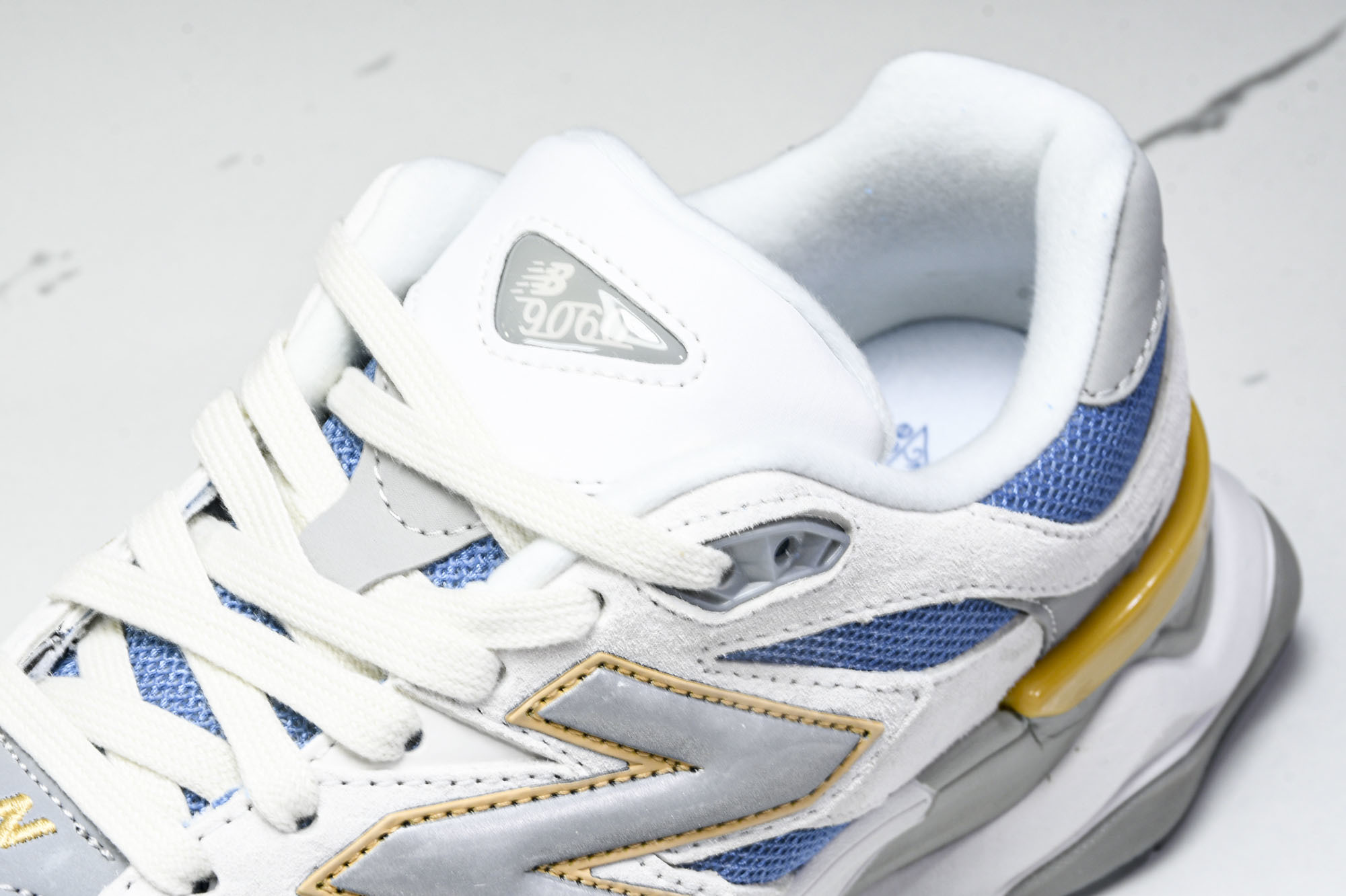 New Balance NB9060系列 复古休闲运动慢跑鞋 U9060FM #YZ010#鞋款灵感源自