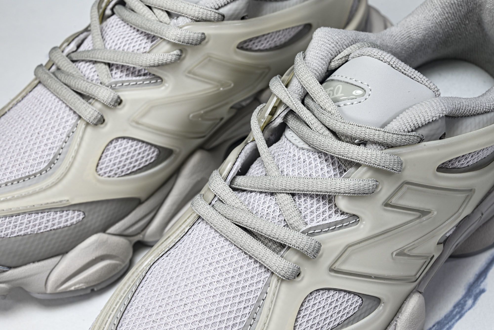 New Balance NB9060系列 复古休闲运动慢跑鞋 U9060IAB #YZ010#鞋款灵感源