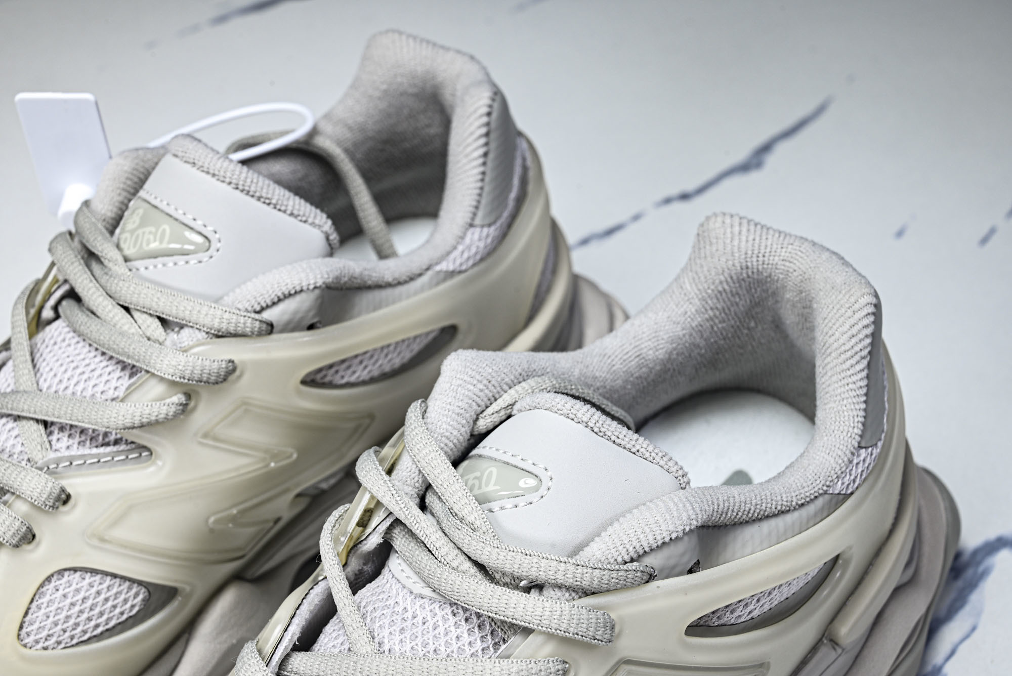 New Balance NB9060系列 复古休闲运动慢跑鞋 U9060IAB #YZ010#鞋款灵感源