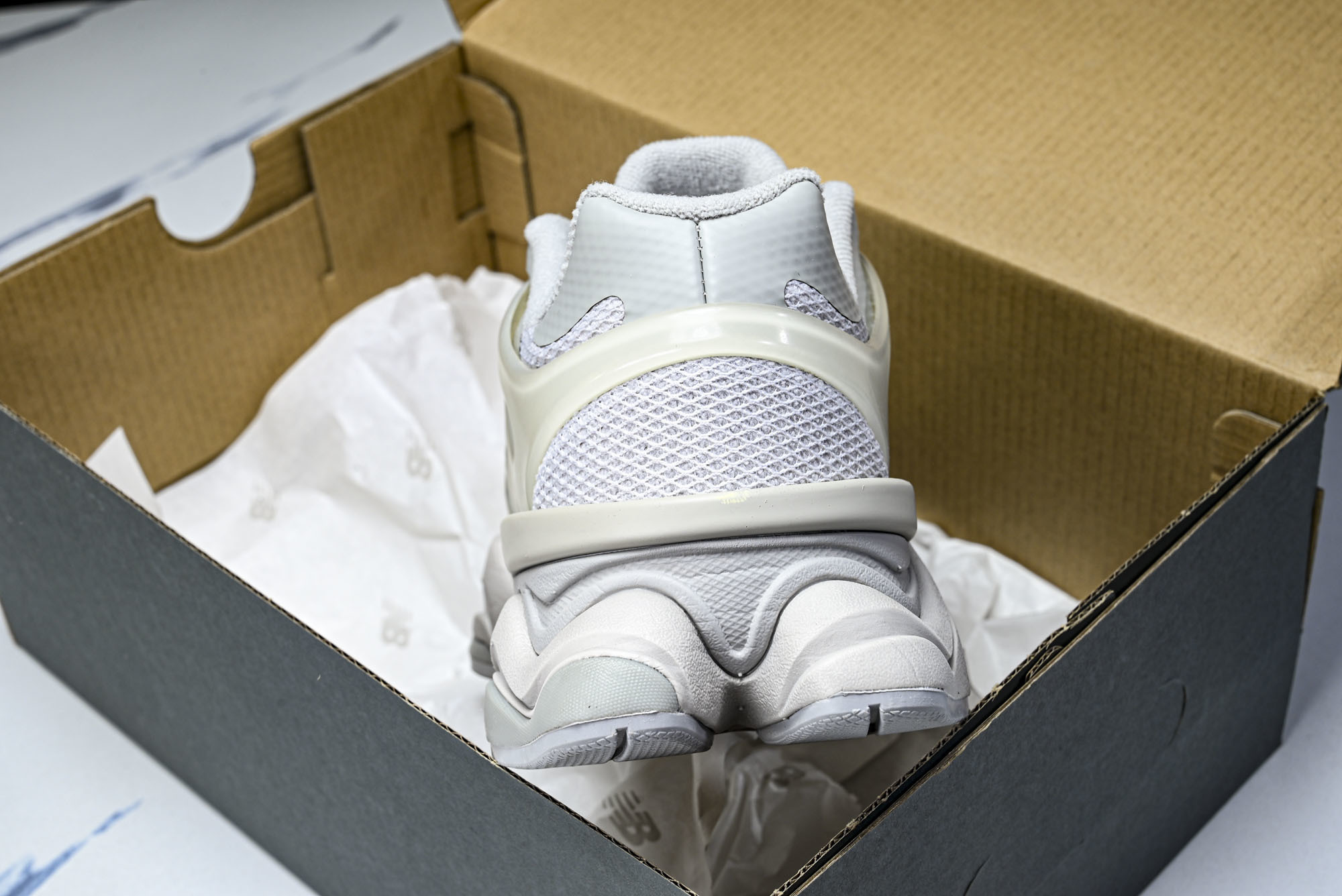 New Balance NB9060系列 复古休闲运动慢跑鞋 U9060IAB #YZ010#鞋款灵感源