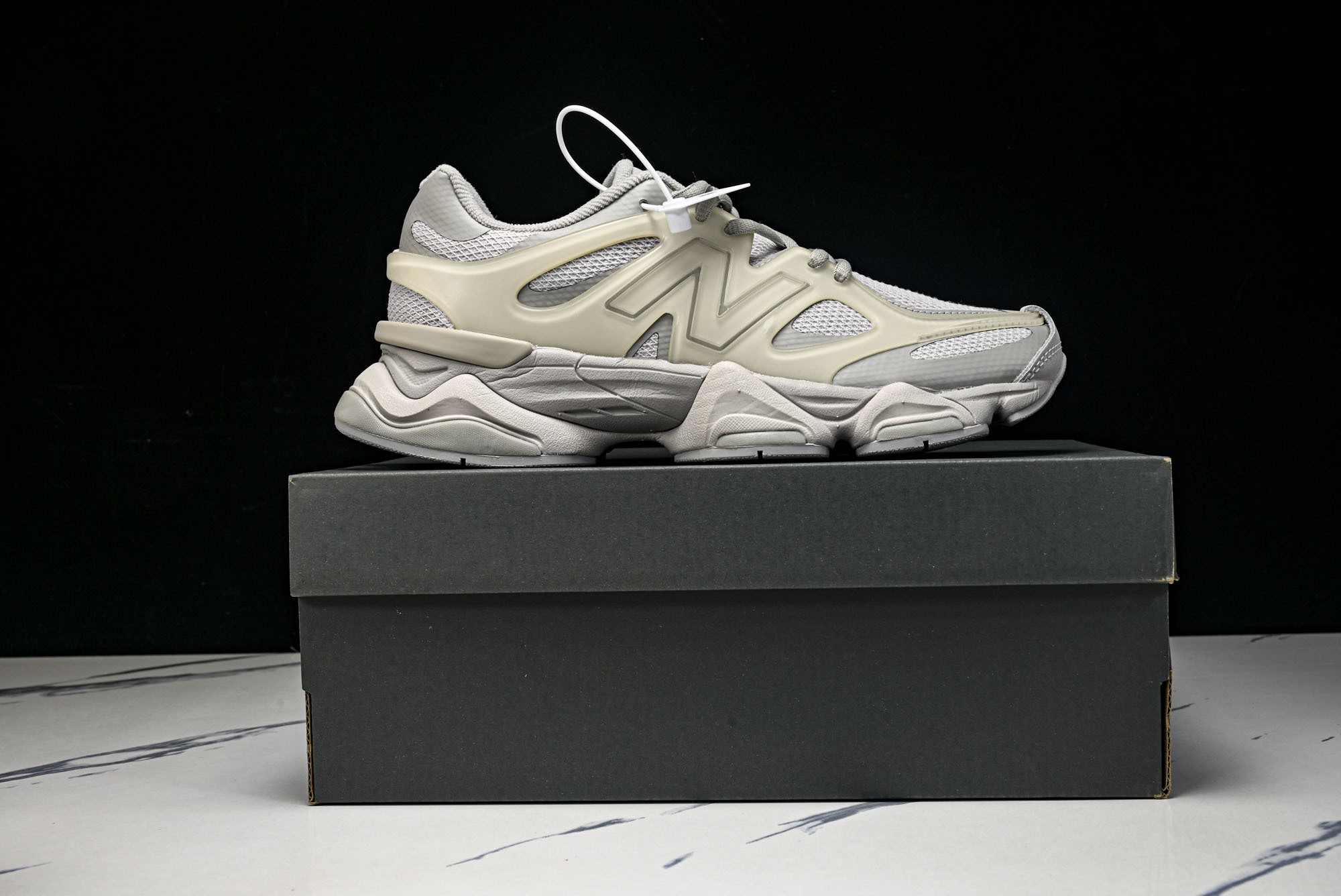 New Balance NB9060系列 复古休闲运动慢跑鞋 U9060IAB #YZ010#鞋款灵感源