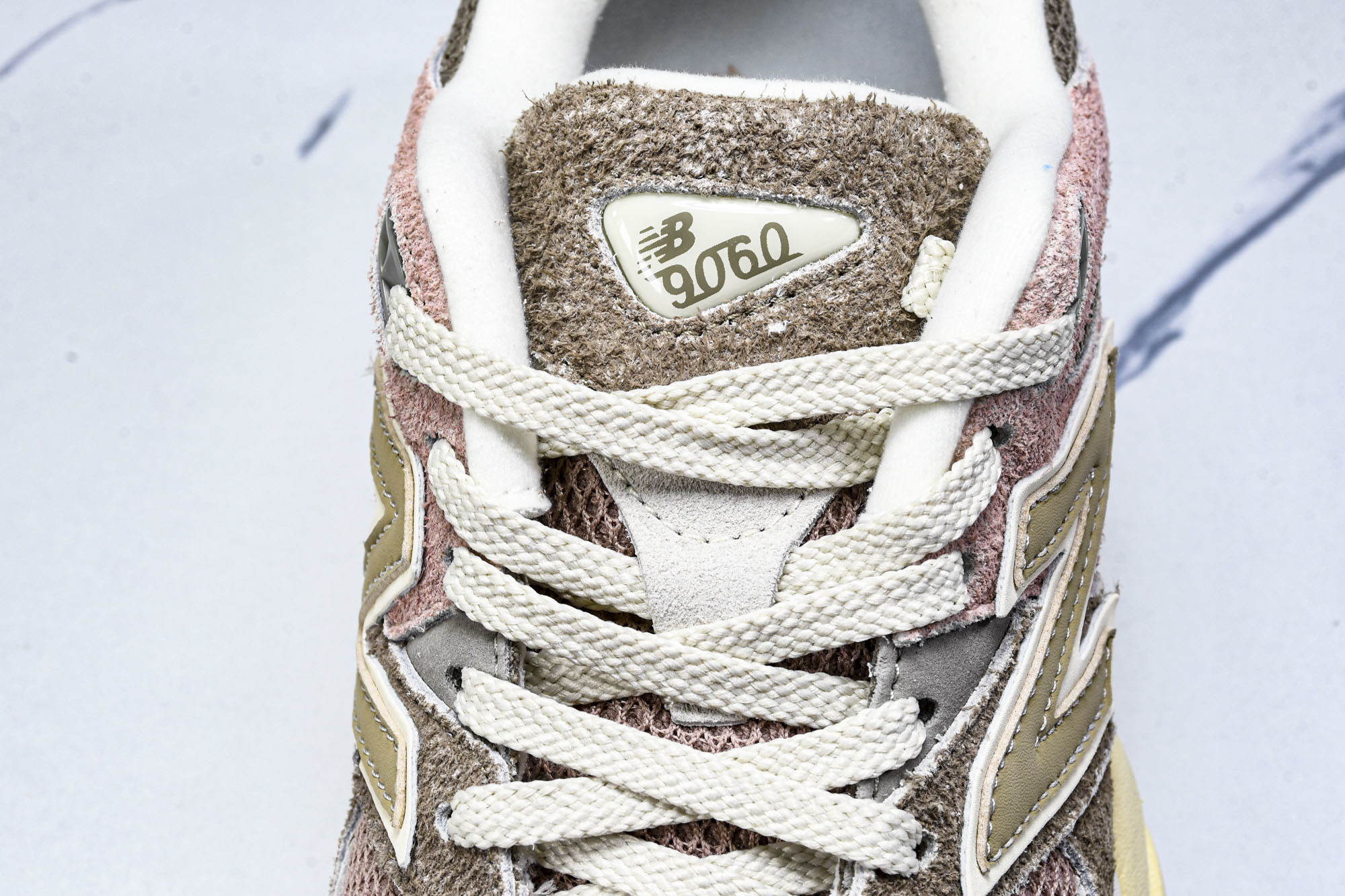 New Balance NB9060系列 复古休闲运动慢跑鞋 U9060NTB #YZ010#鞋款灵感源