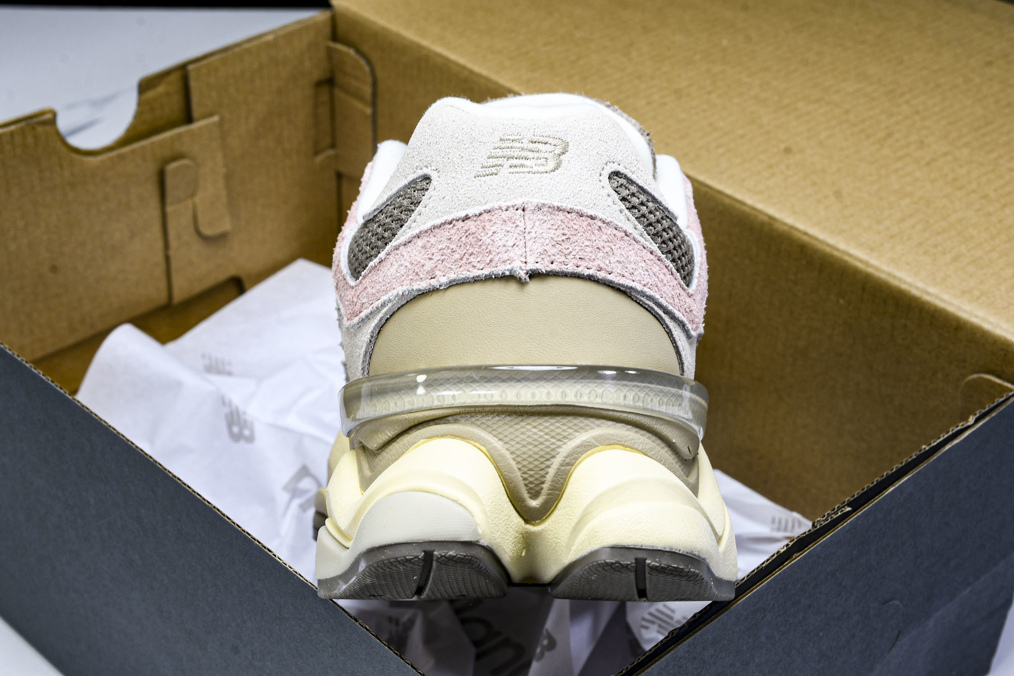 New Balance NB9060系列 复古休闲运动慢跑鞋 U9060NTB #YZ010#鞋款灵感源